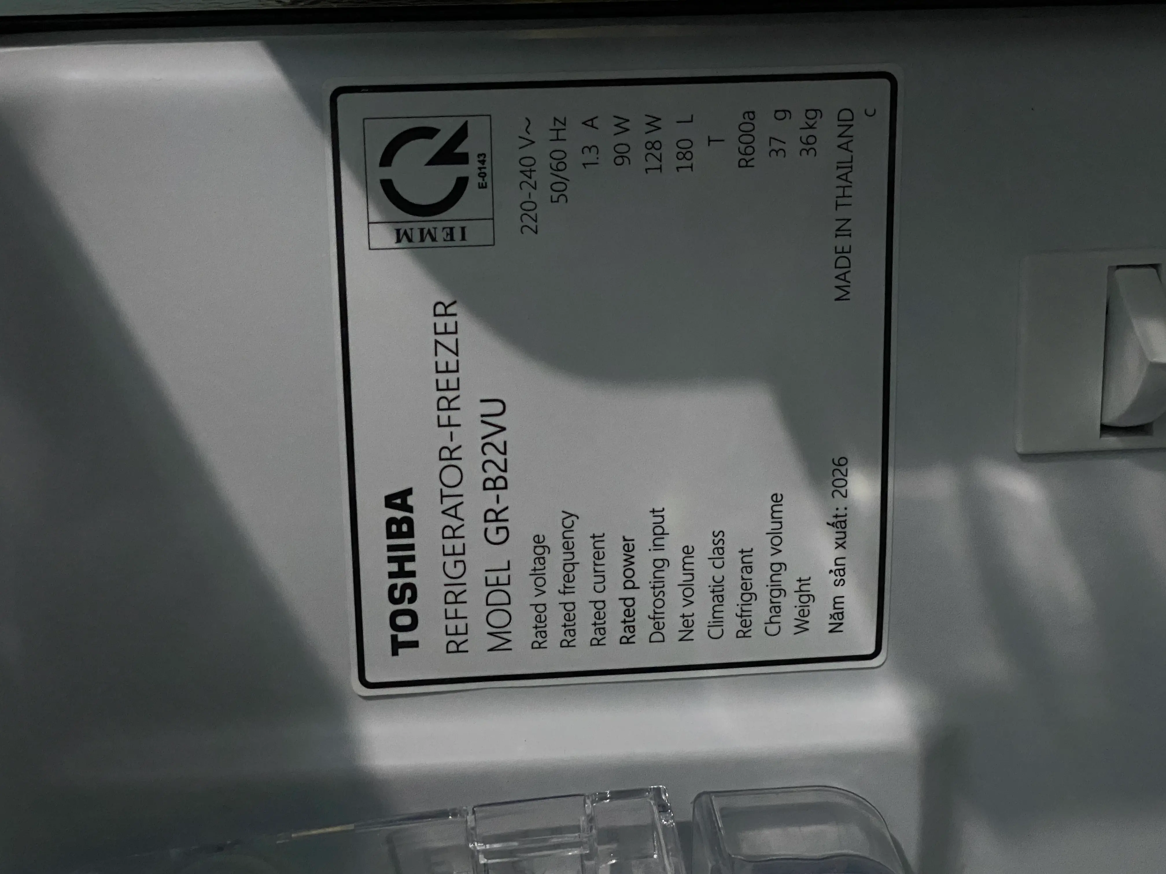 Khách hàng review Tủ lạnh Toshiba Inverter 180 lít GR-B22VU UKG 1