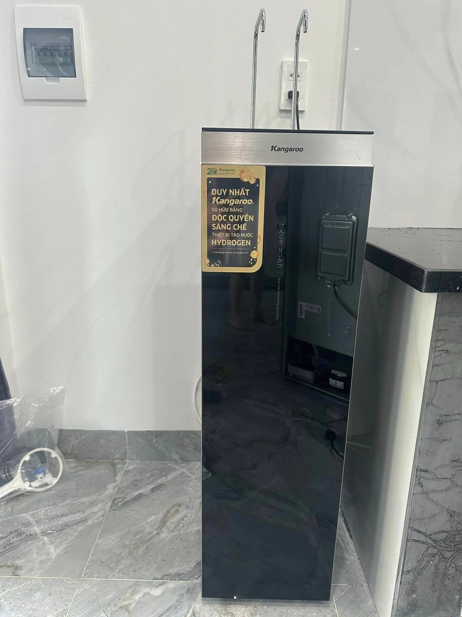Khách hàng review Máy lọc nước RO nóng nguội lạnh Hydrogen Kangaroo Sumire KG12A6 12 lõi 6