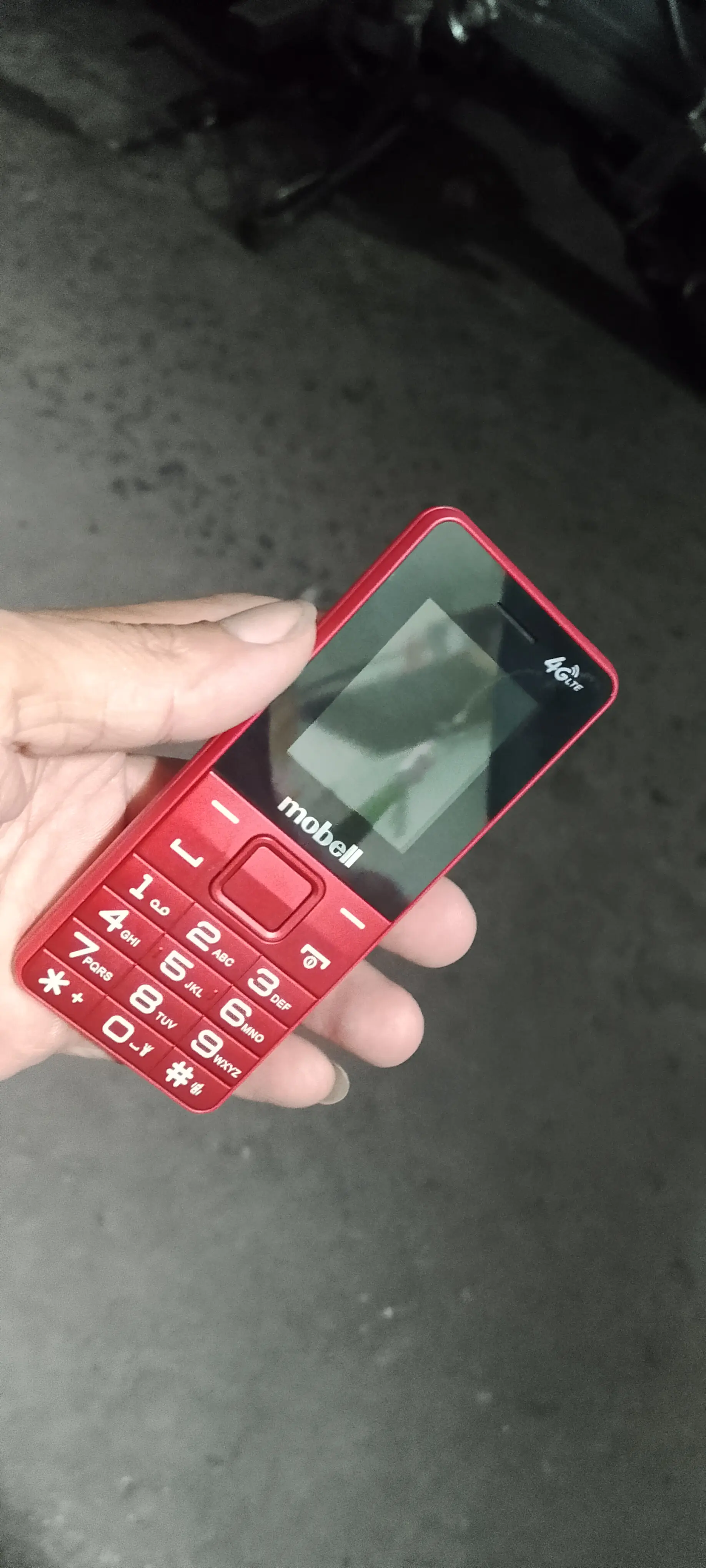 Khách hàng review Điện thoại Mobell M239 4G 1