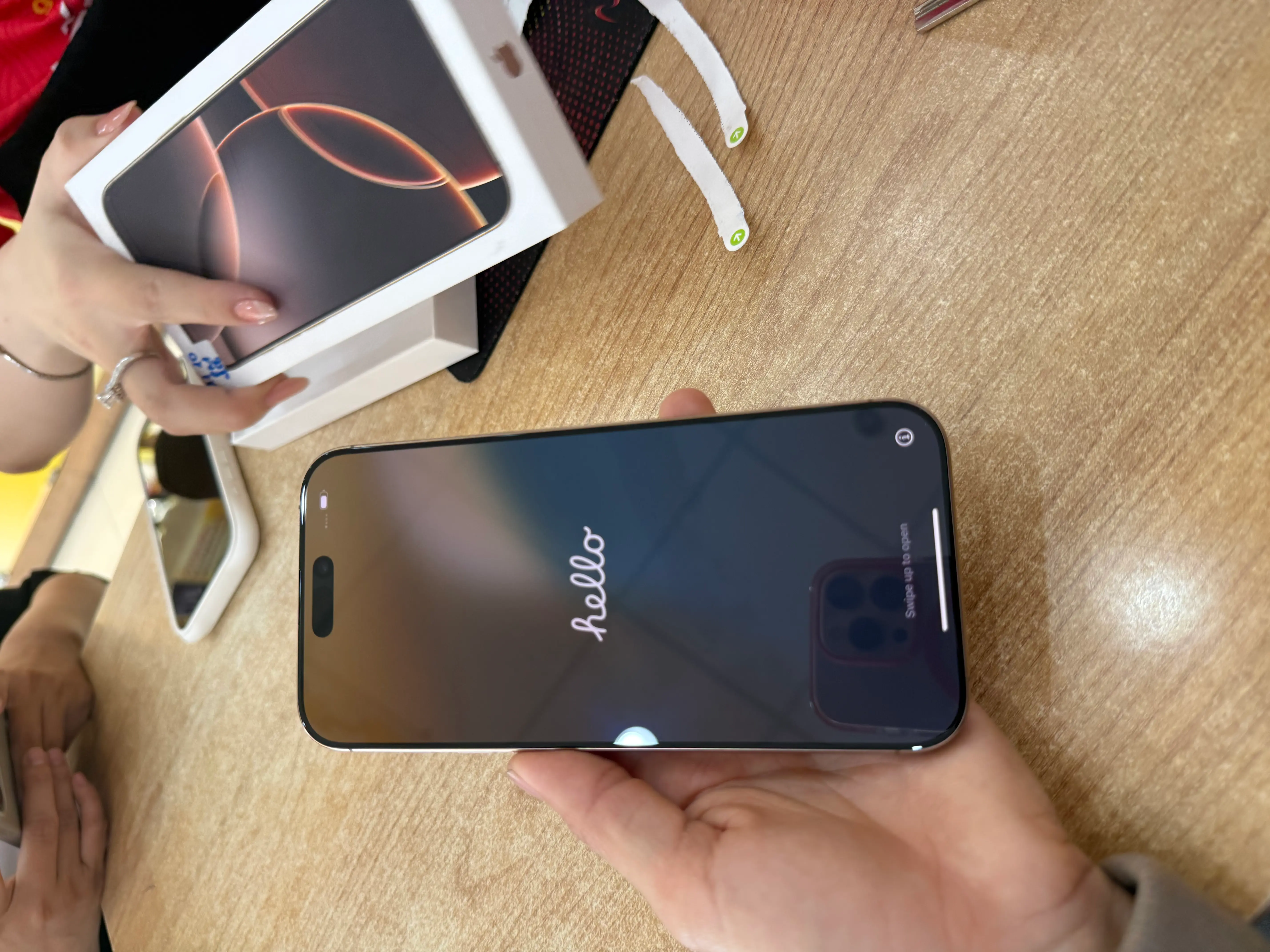 Khách hàng review Điện thoại iPhone 16 Pro Max 256GB 15