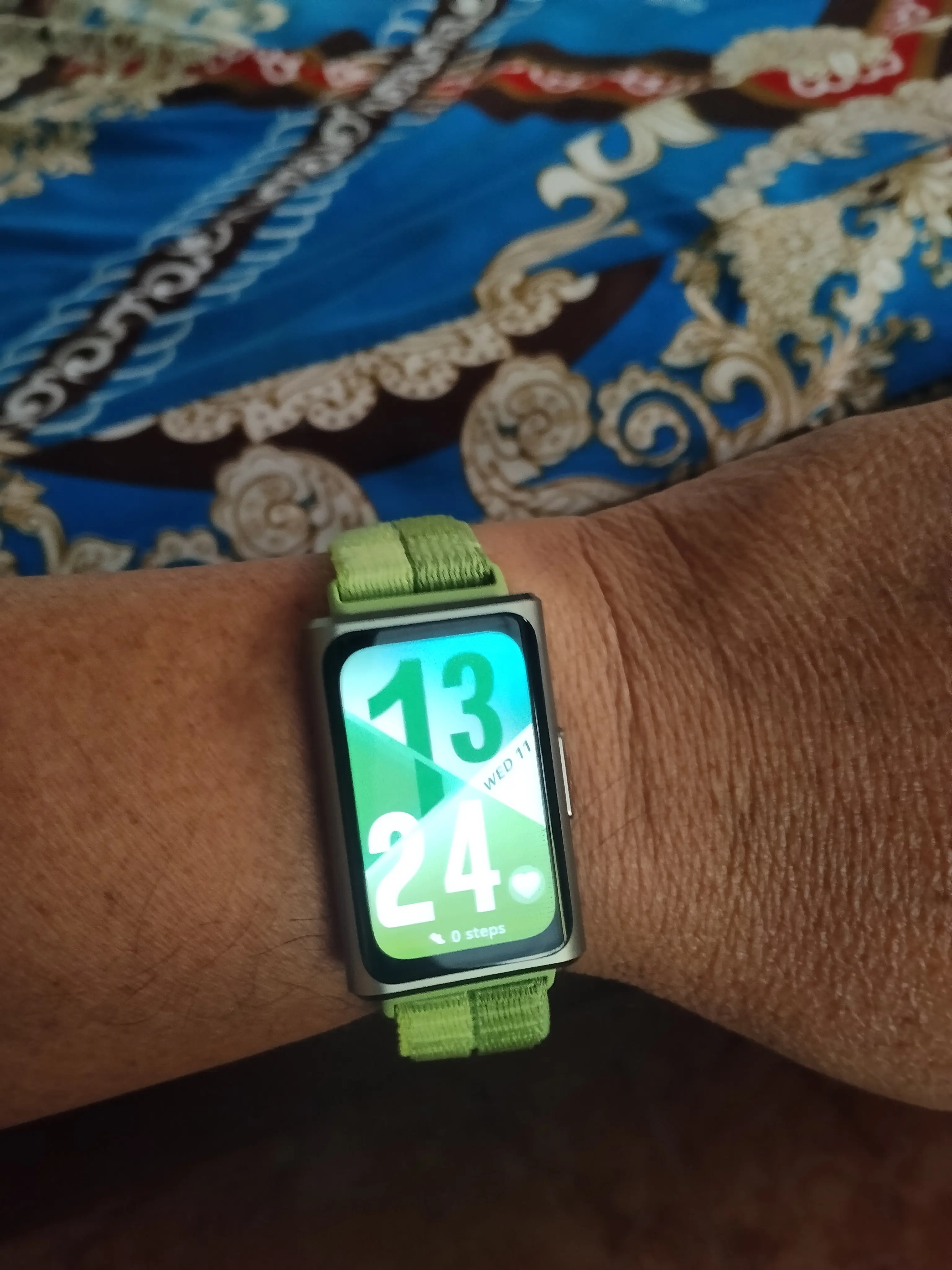 Khách hàng review Vòng đeo tay thông minh Huawei Band 11 Pro dây nylon dệt 1