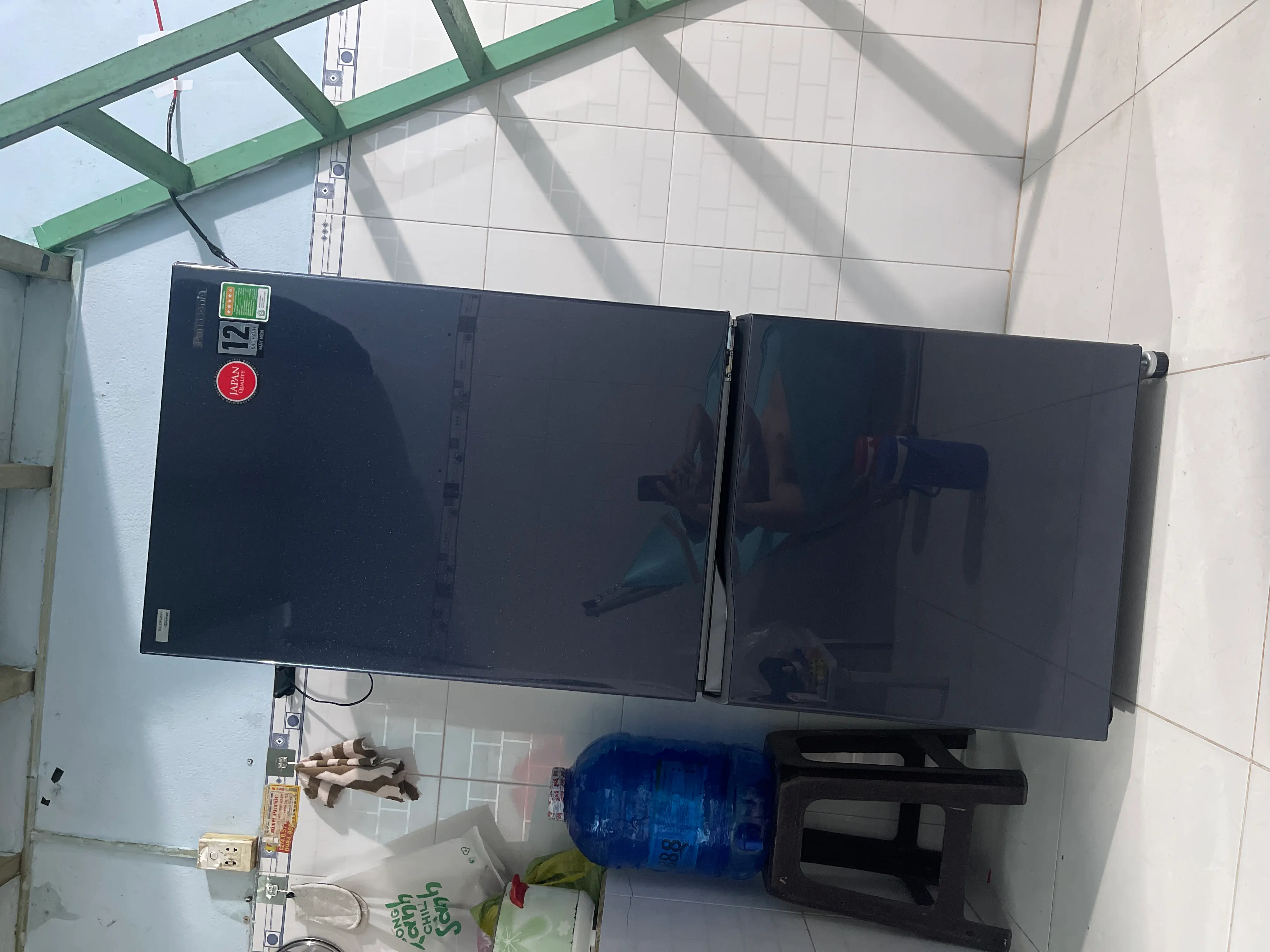 Khách hàng review Tủ lạnh Panasonic Inverter 251 lít NR-SP275CPAV 1