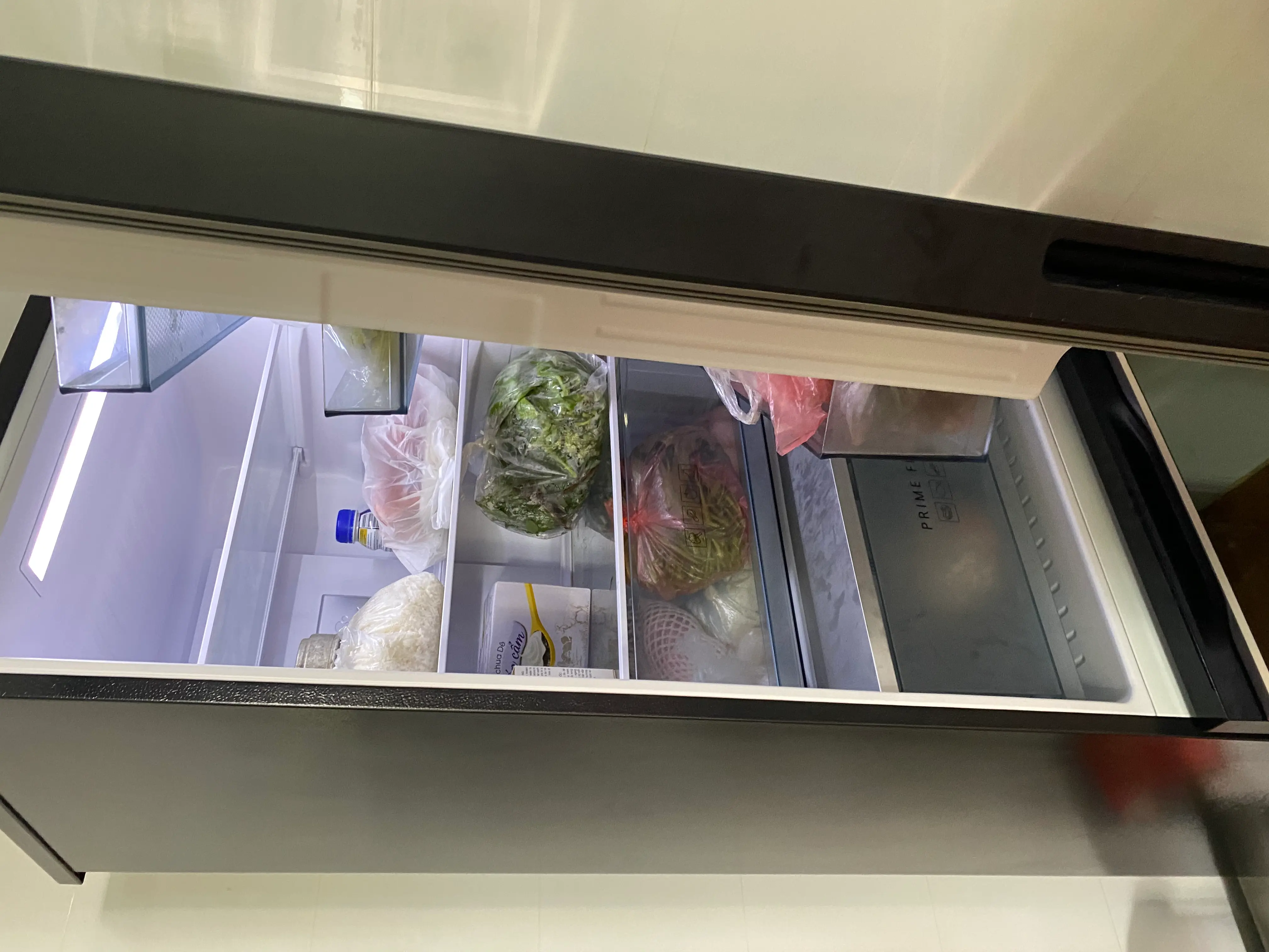 Khách hàng review Tủ lạnh Panasonic Inverter 325 lít NR-BC361VGMV 58