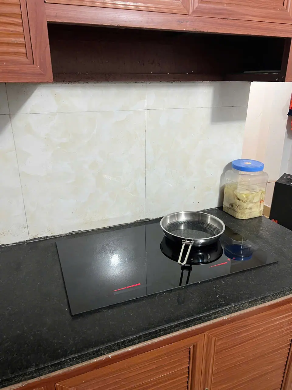 Khách hàng review Bếp từ hồng ngoại âm Junger SIS-66 4200W 2