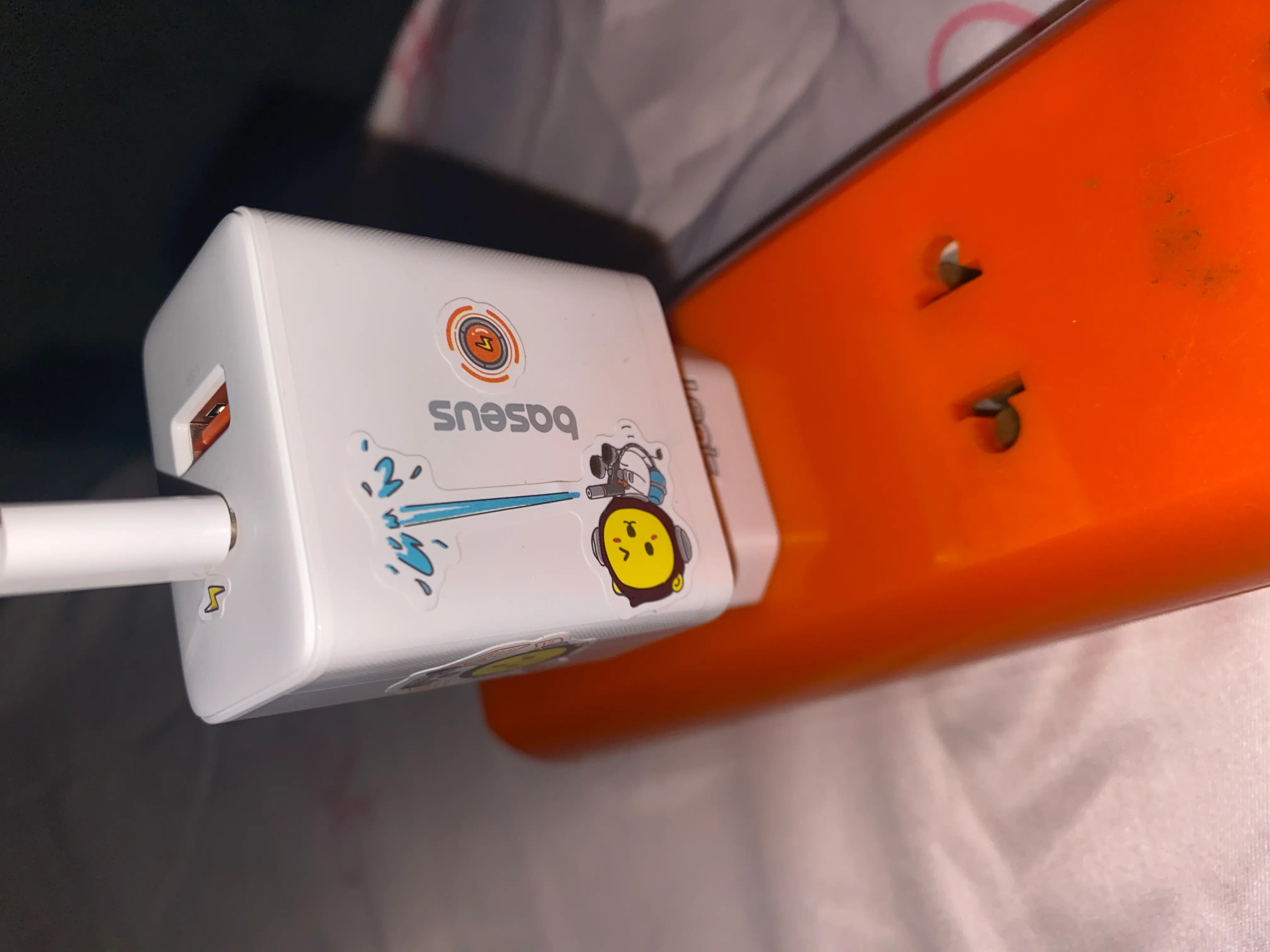 Khách hàng review Sạc nhanh 2 cổng USB Type-C QC3.0 PD 20W Baseus Cube CCXFK20UE 2