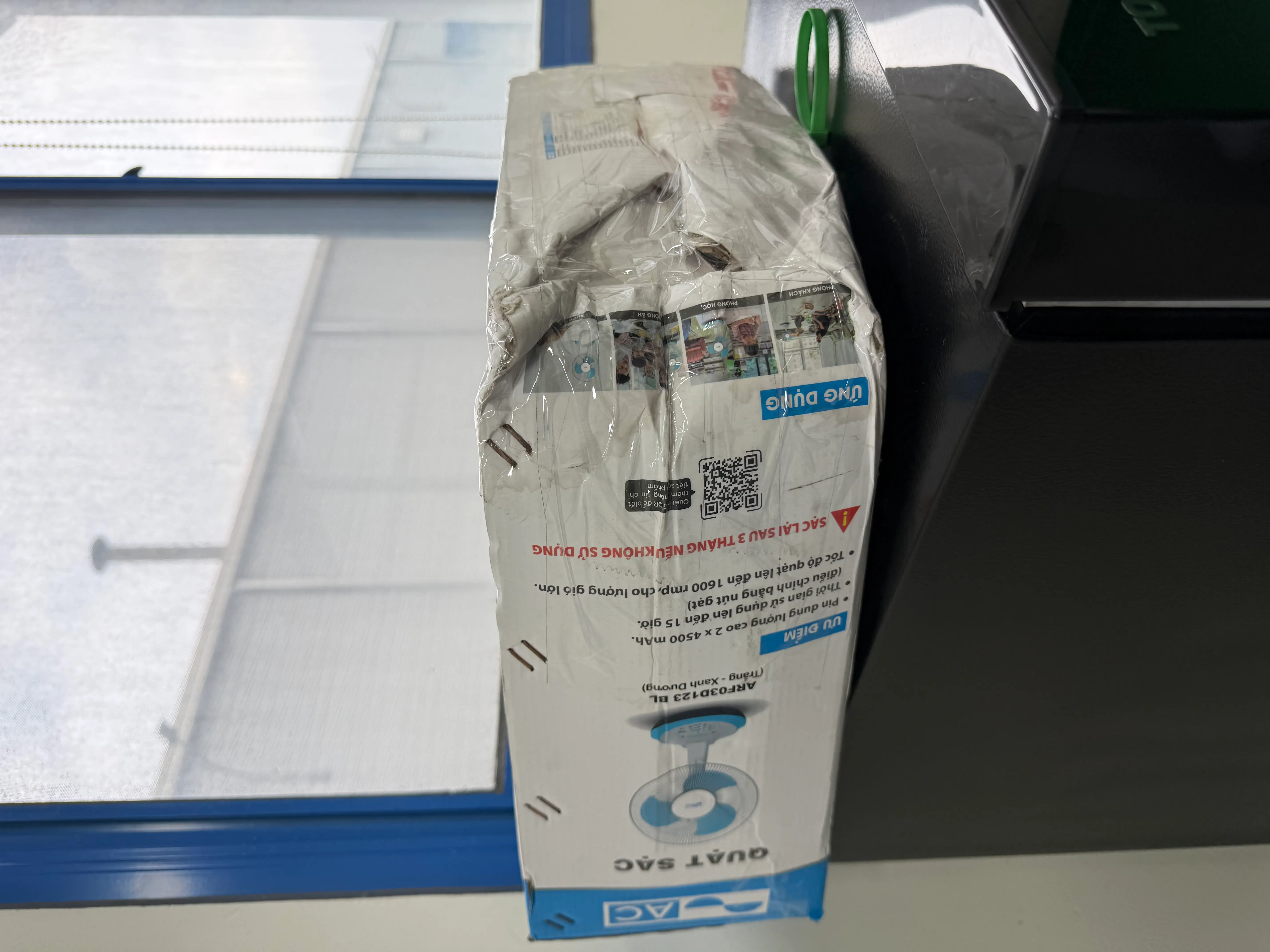 Khách hàng review Quạt sạc điện AC 3 cánh ARF03D123 30W 1