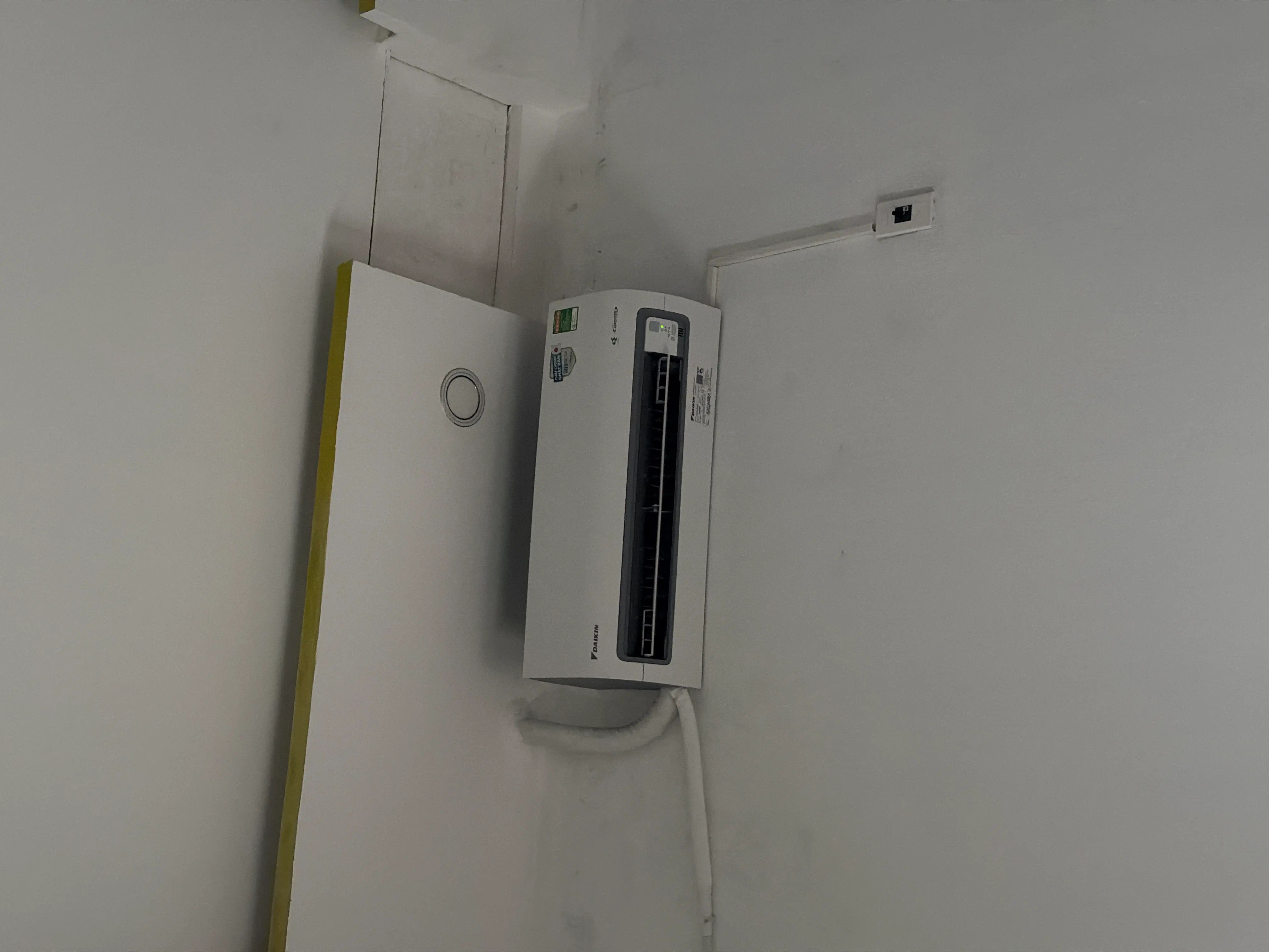 Khách hàng review Máy lạnh Daikin Inverter 1 HP ATKF25ZVMV 1