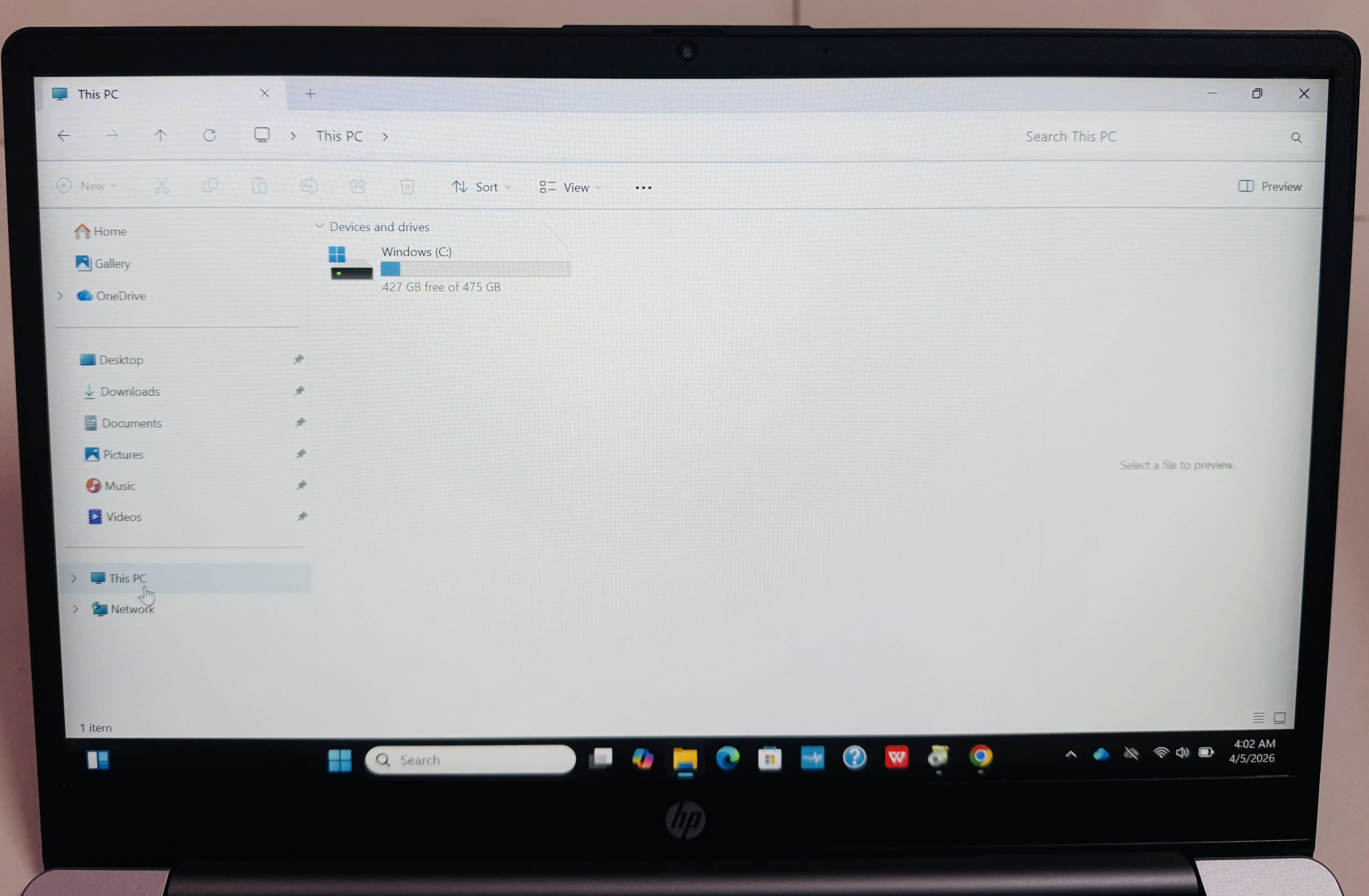 Khách hàng review Laptop HP 240 G10 - B73TJAT (i3 1315U, 8GB, 512GB, Full HD, Win11) 2