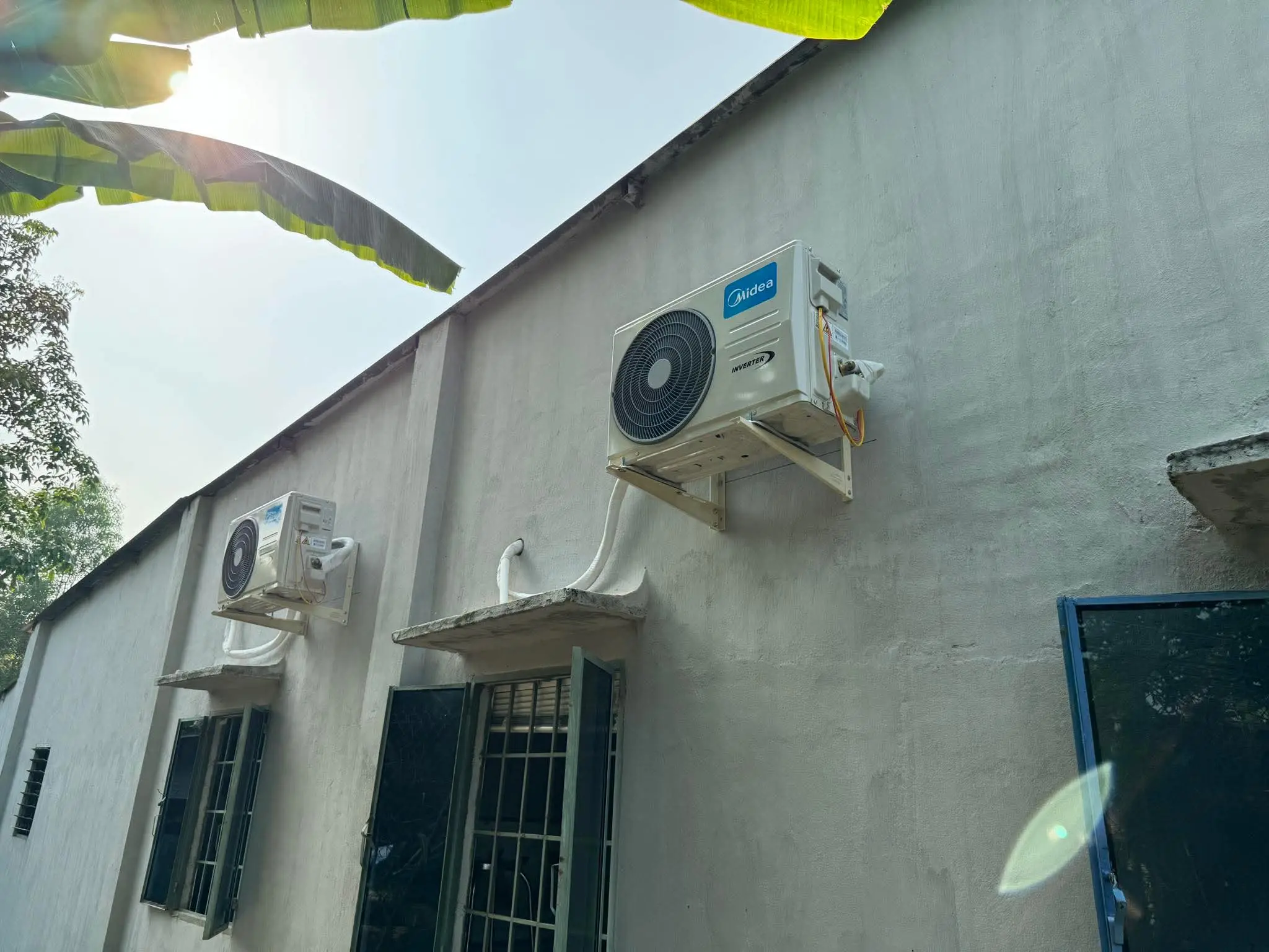 Khách hàng review Máy lạnh Midea Inverter 1 HP MAFA-09CDN8 11