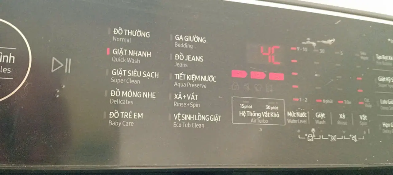 Khách hàng review Máy giặt Samsung Inverter 12 kg WA12CG5745BVSV 1