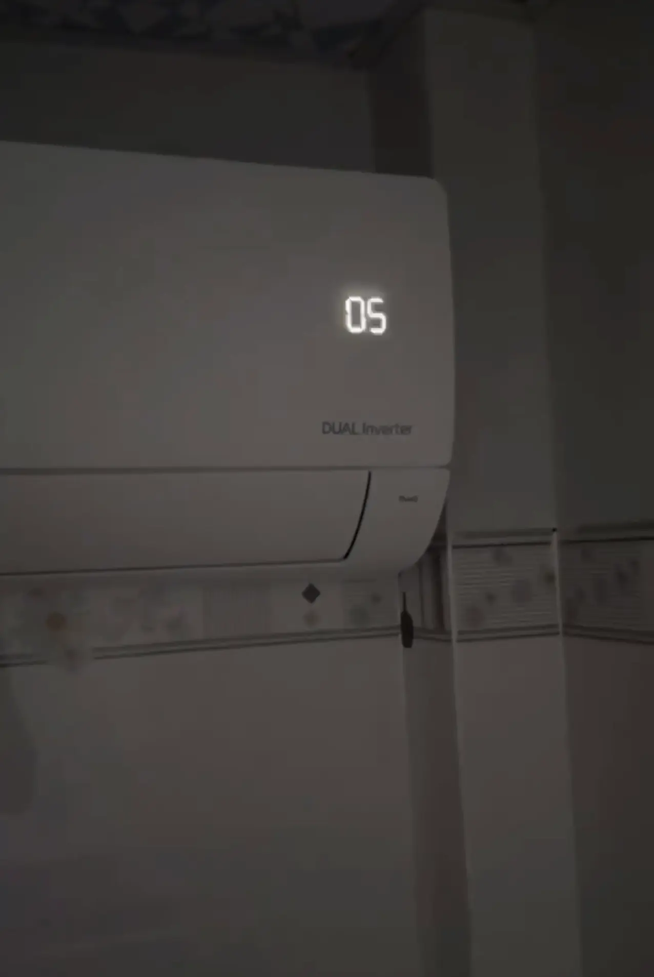 Khách hàng review Máy lạnh LG Inverter 1.5 HP IEC12M1 1