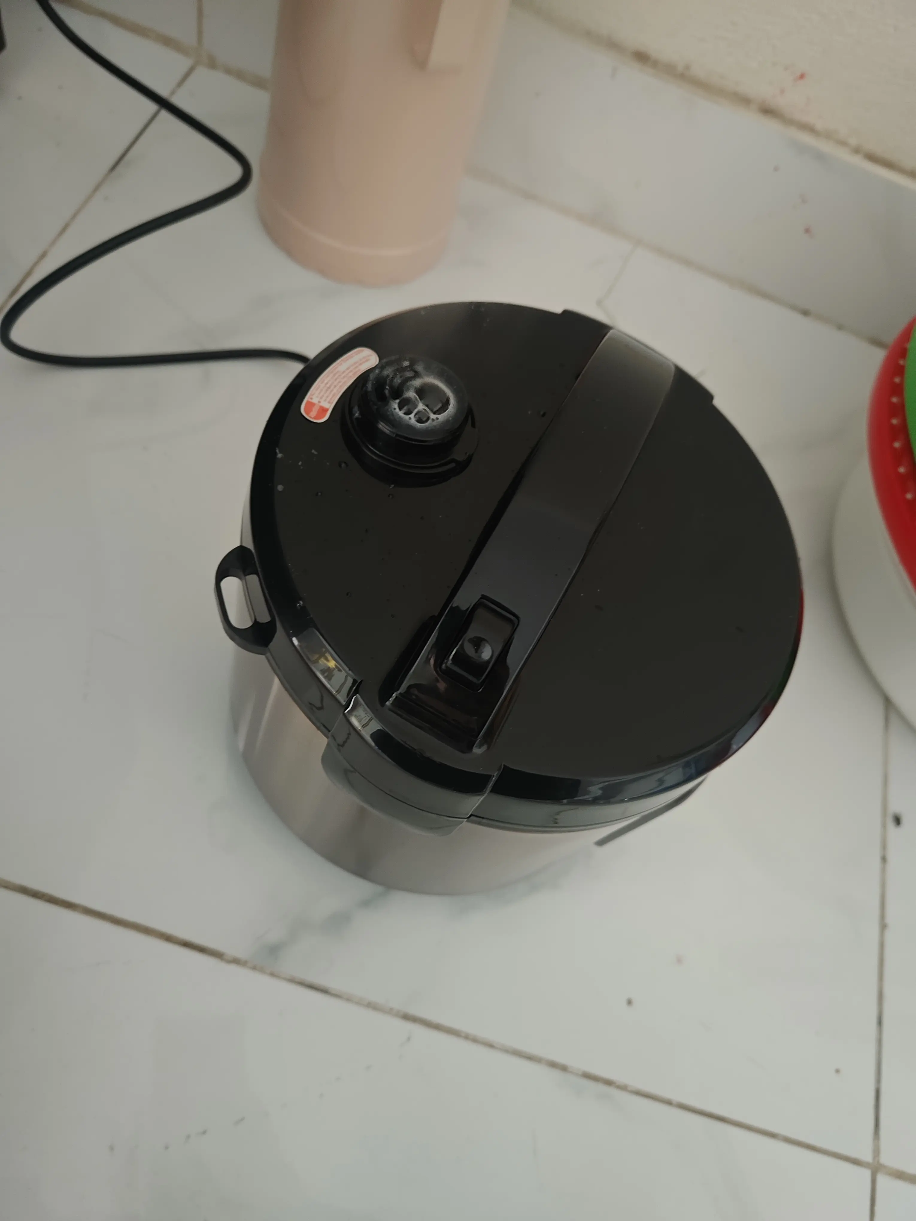 Khách hàng review Nồi cơm nắp gài Kangaroo 1.2 lít KGRC12M3 6