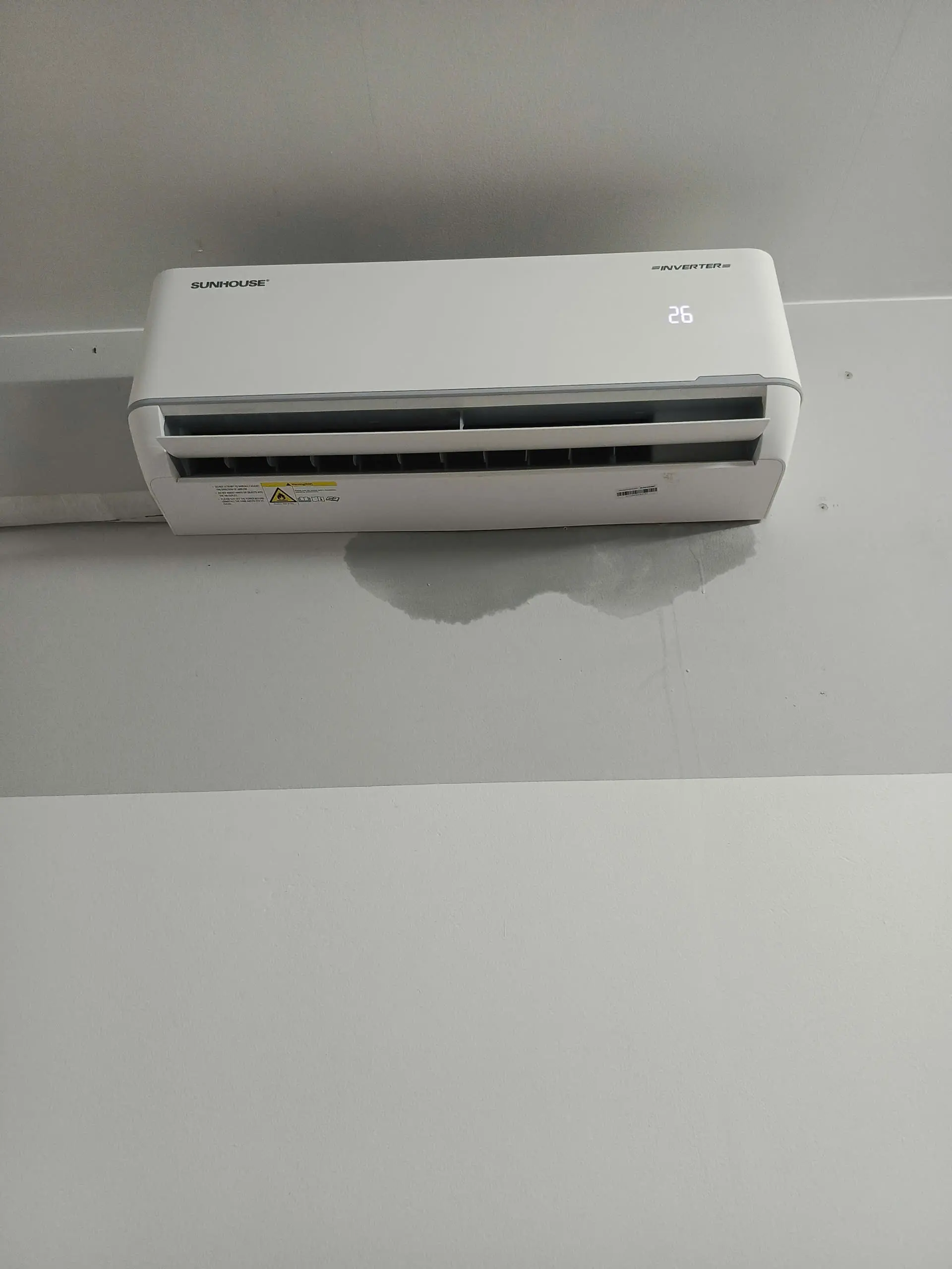 Khách hàng review Máy lạnh Sunhouse Inverter 1 HP SHR-AW09IC650 8