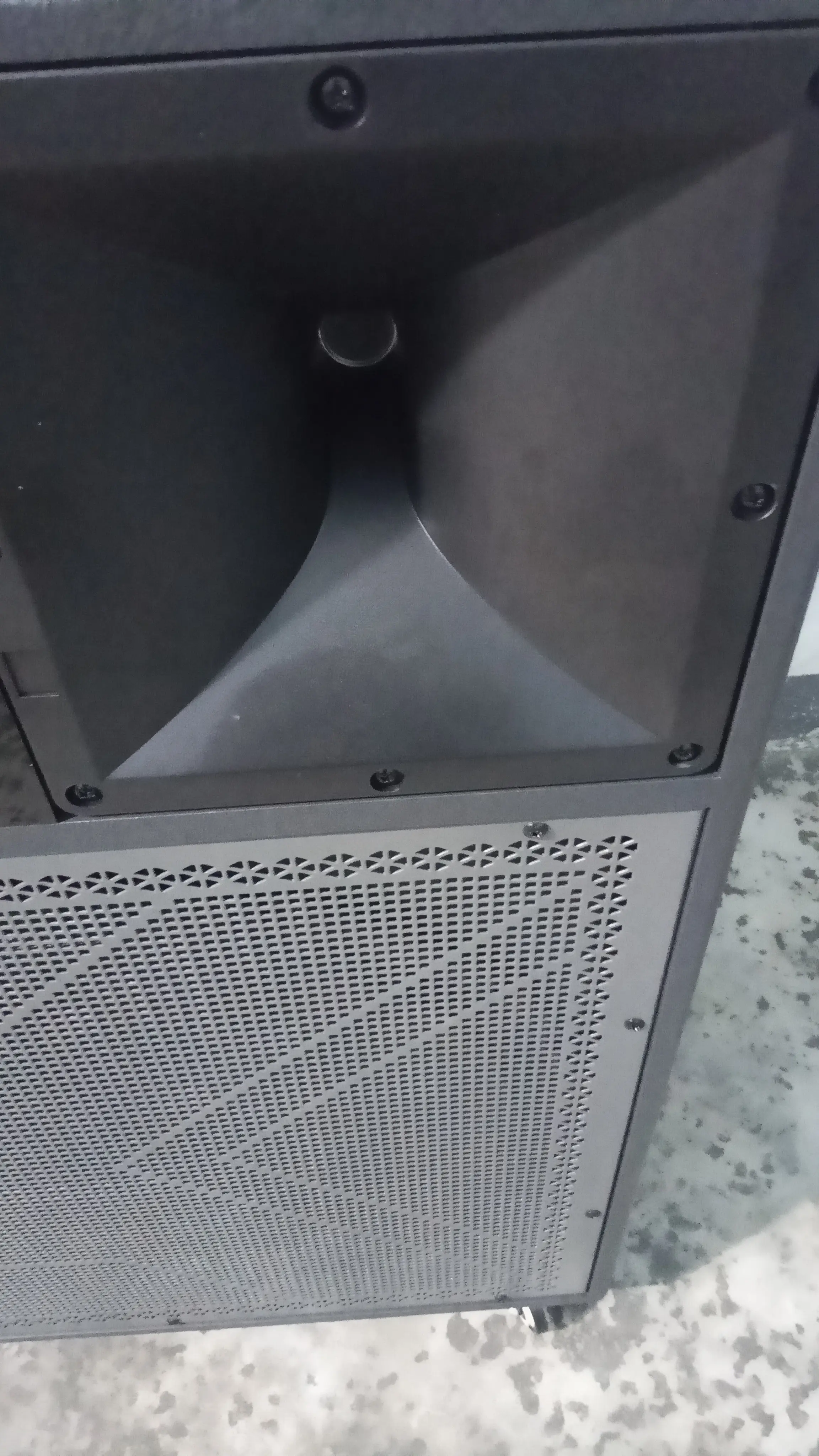 Khách hàng review Loa điện karaoke Dalton TS-18A8500 3000W 2
