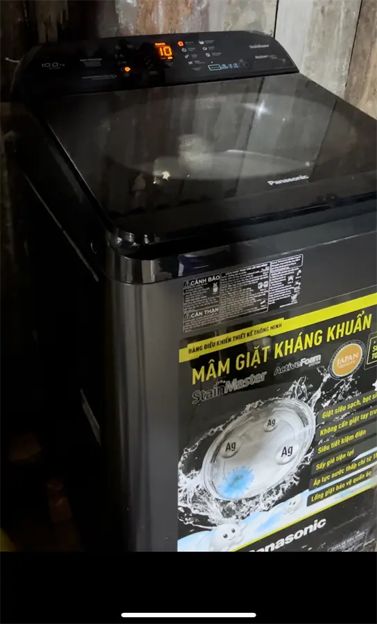 Khách hàng review Máy giặt Panasonic 10 Kg NA-F100A9BRV 11