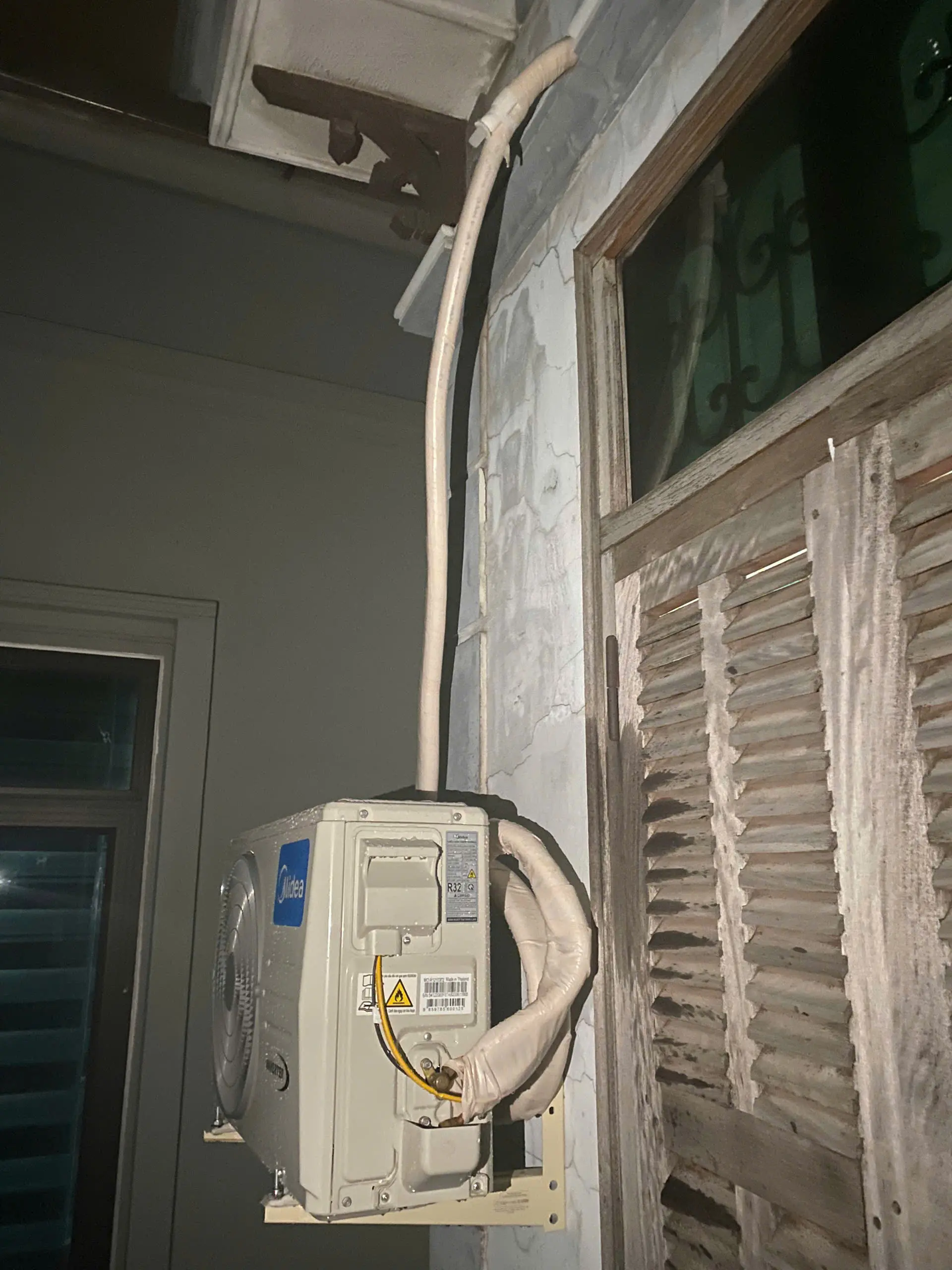 Khách hàng review Máy lạnh Midea Inverter 1 HP MAFA-09CDN8 2