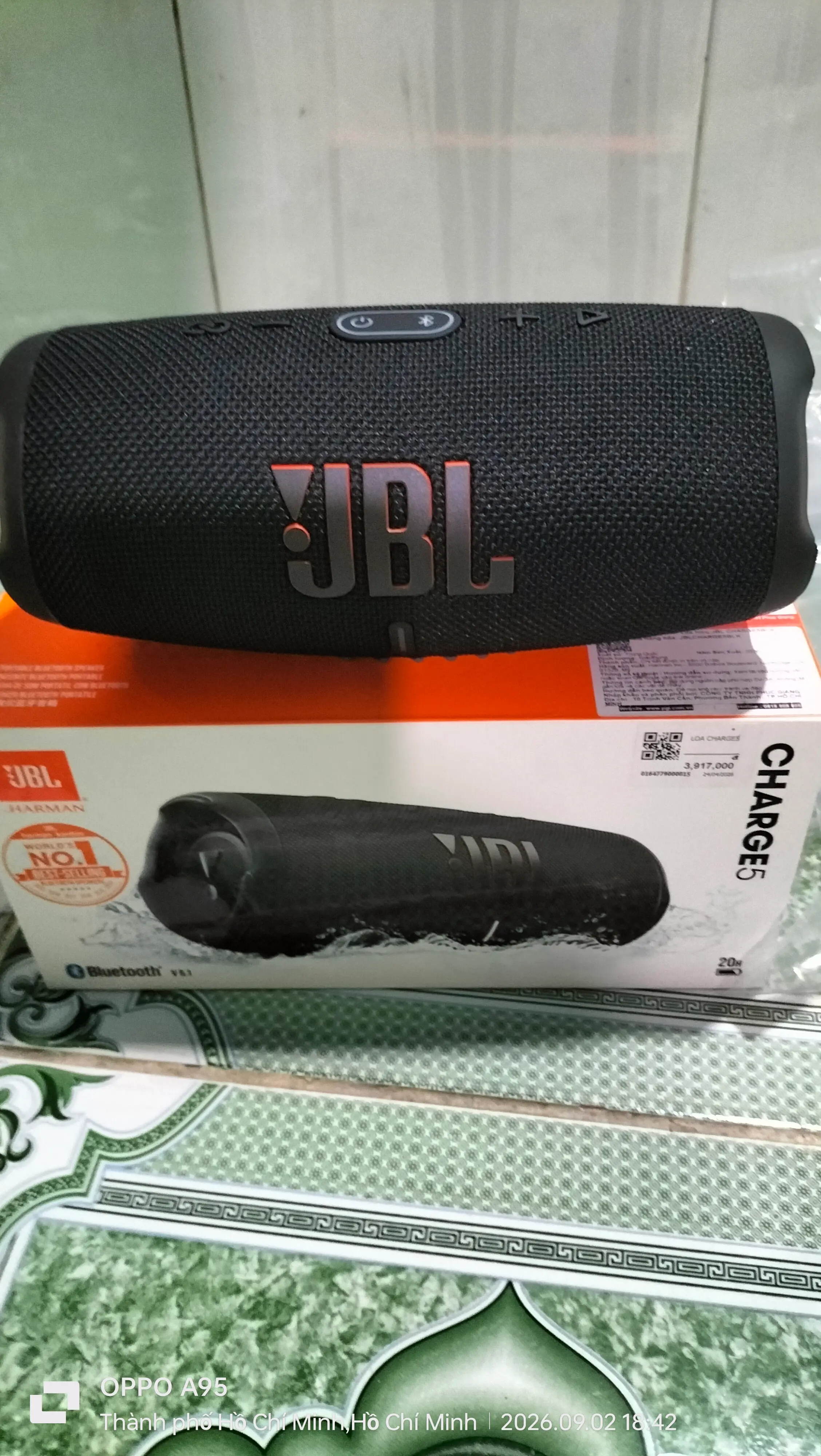 Khách hàng review Loa Bluetooth JBL Charge 5 2