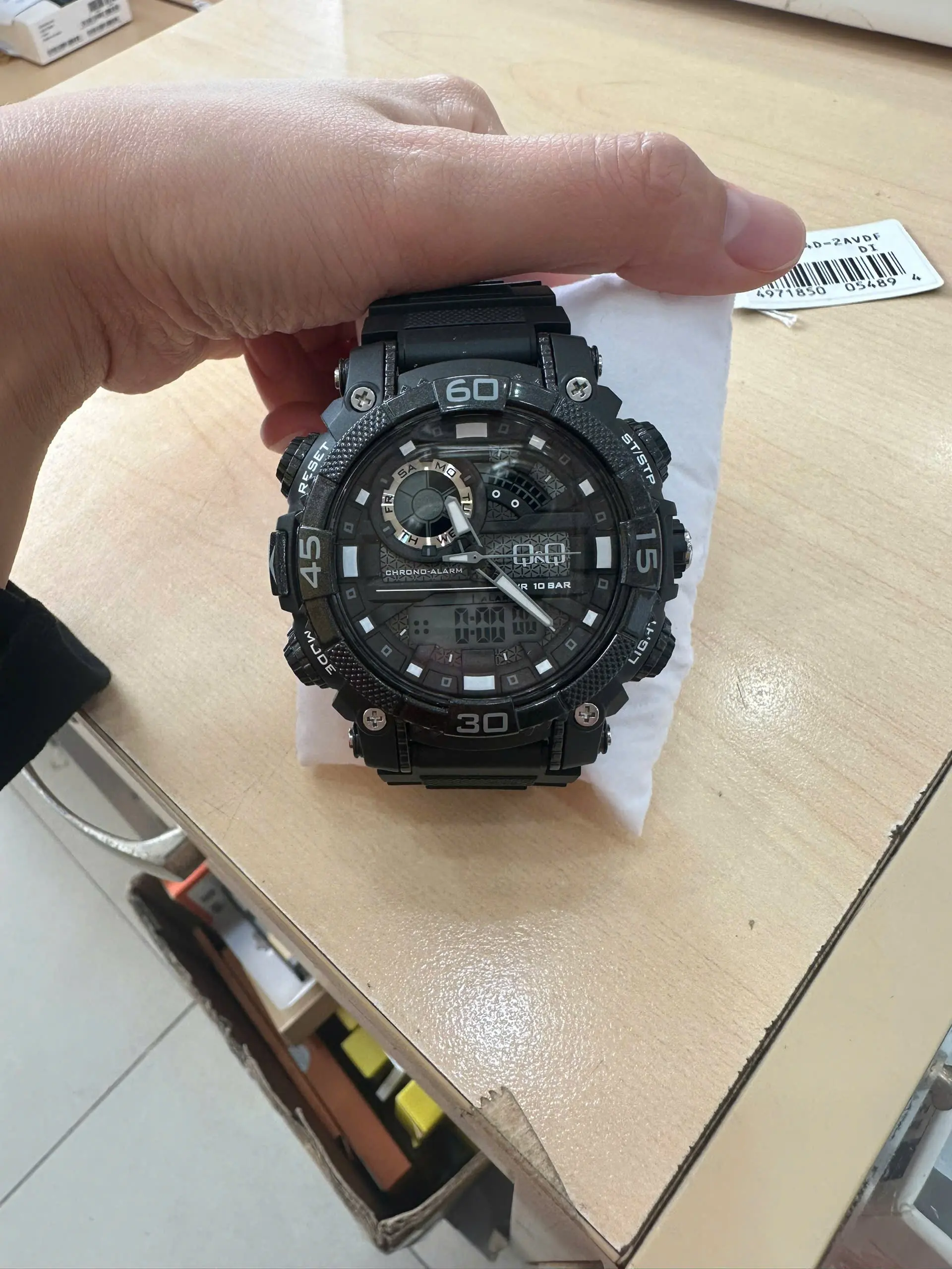 Khách hàng review Đồng hồ Q 1