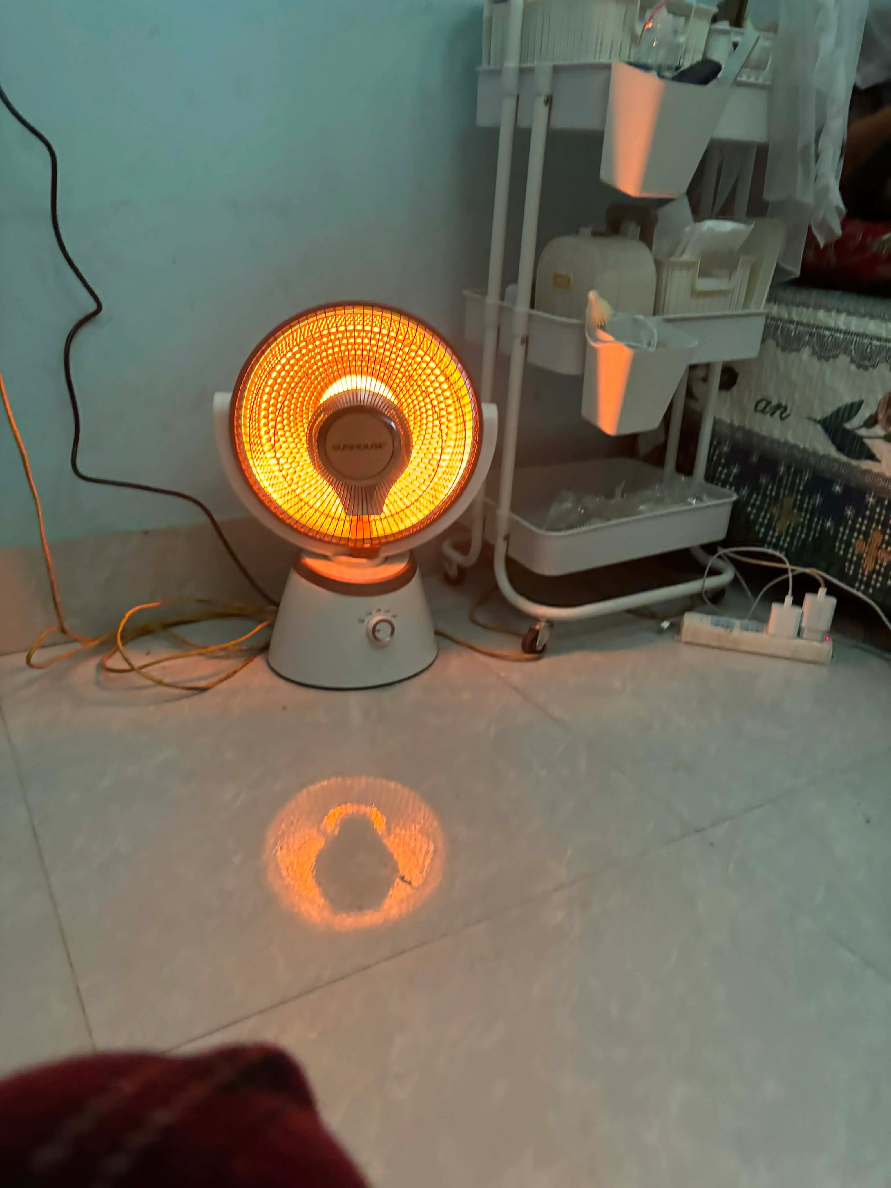 Khách hàng review Quạt sưởi carbon Sunhouse SHD7008 Trắng 1