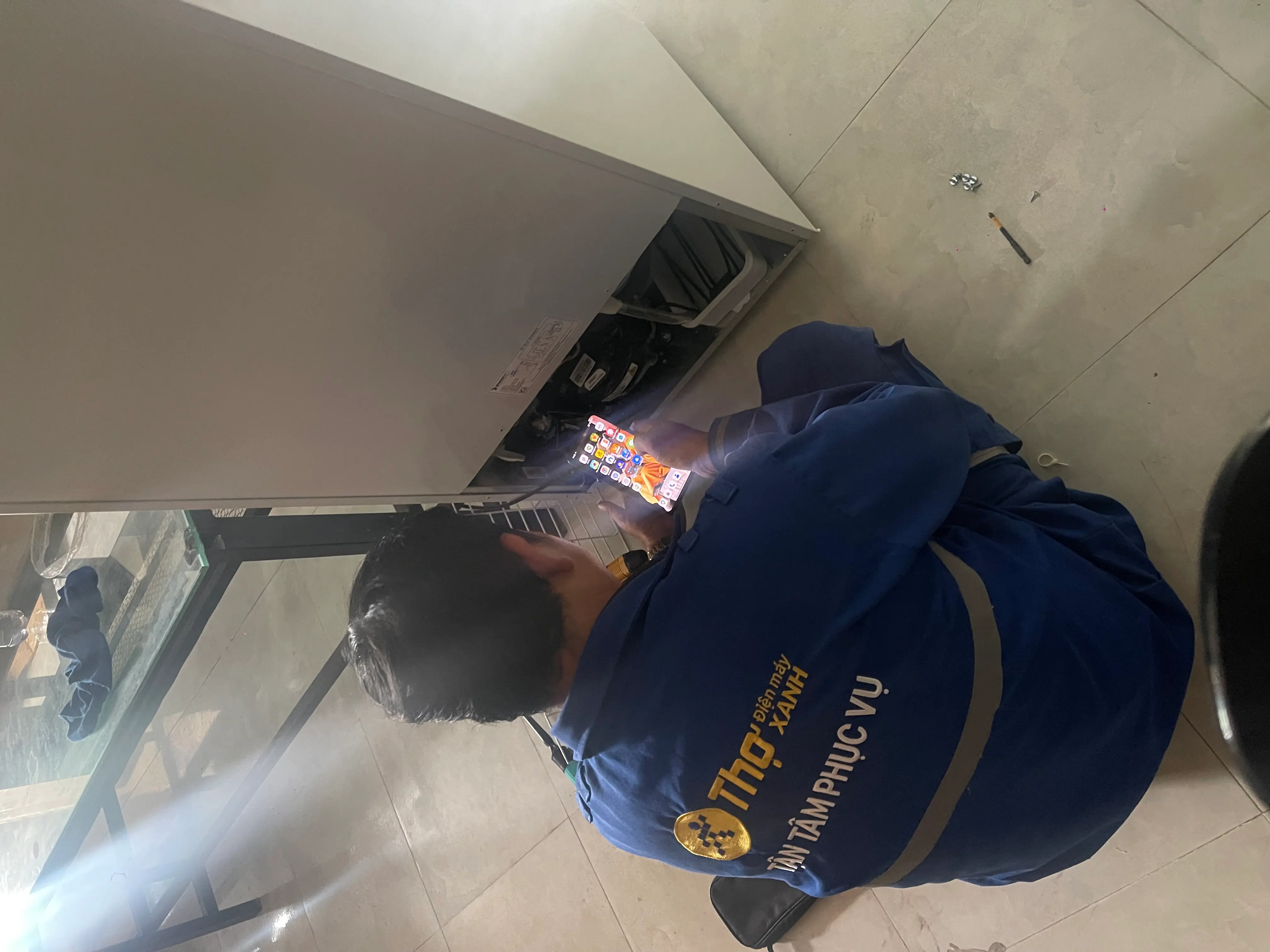 Khách hàng review Tủ mát Sanaky Inverter 350 lít VH-3589K3 2