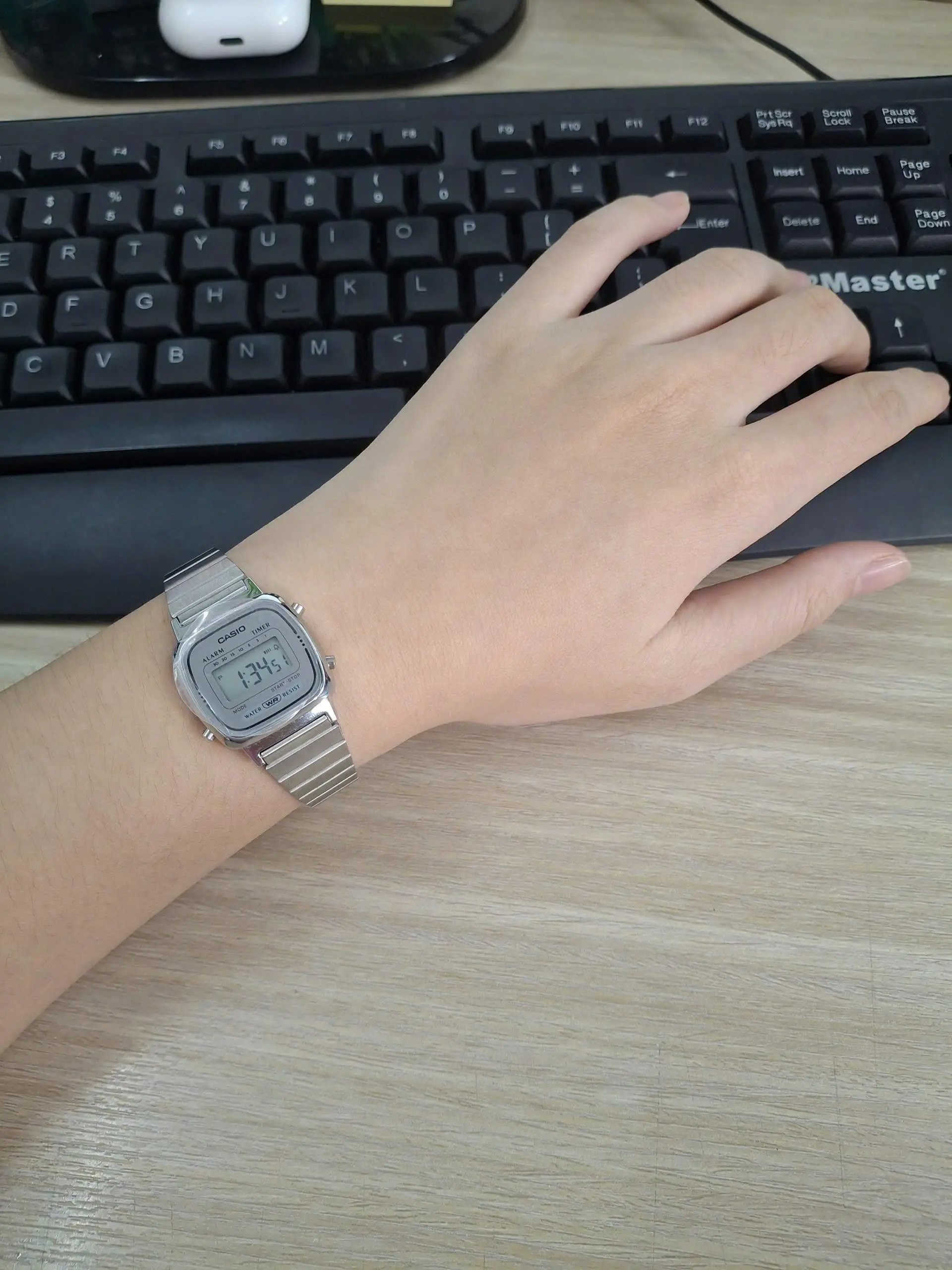 Khách hàng review Đồng hồ Casio Vintage 24.6 mm Nữ LA670WA-7DF 4