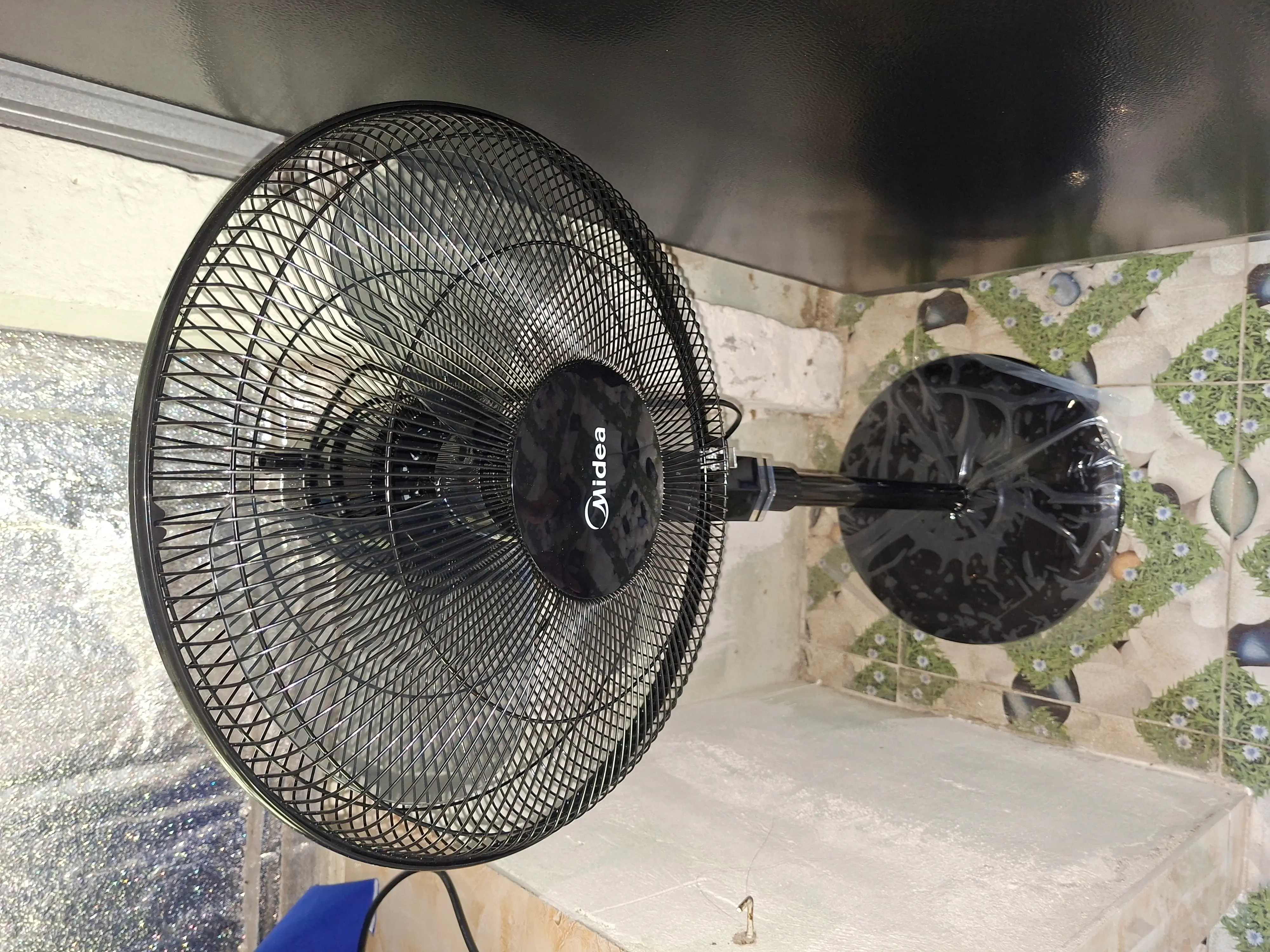Khách hàng review Quạt đứng Midea FS40-10NAVN(K) 55W 3