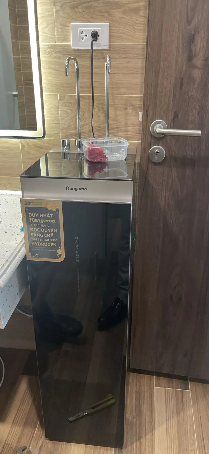 Khách hàng review Máy lọc nước RO nóng nguội lạnh Hydrogen Kangaroo Sumire KG12A8 12 lõi 12