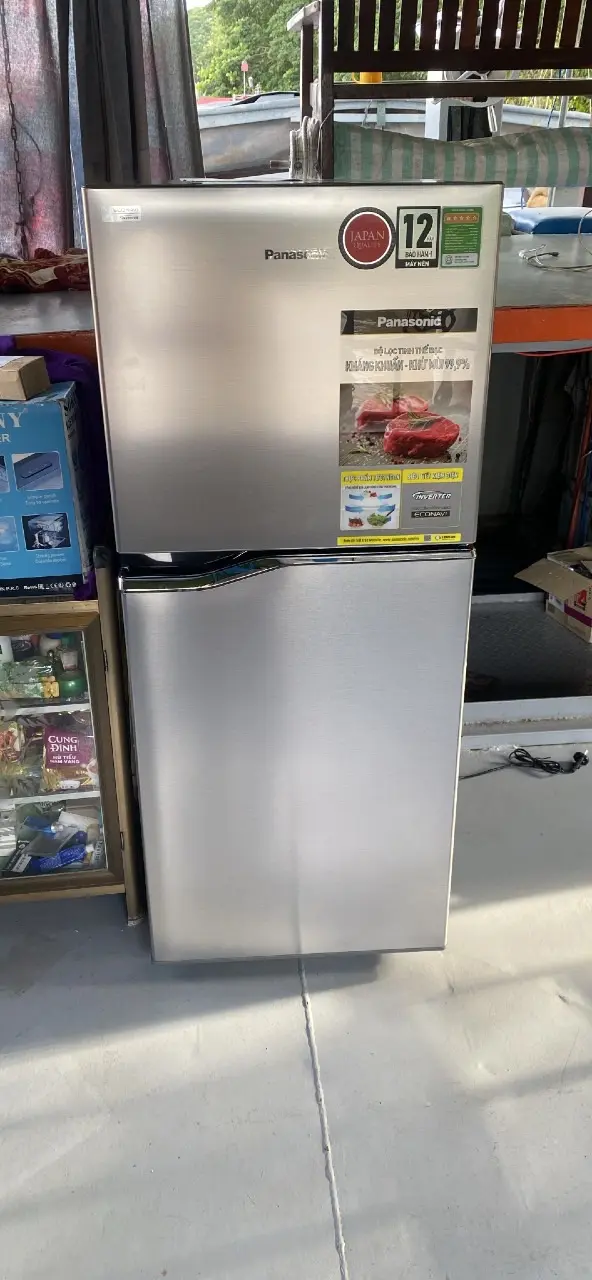 Khách hàng review Tủ lạnh Panasonic Inverter 170 lít NR-BA190PPVN 3