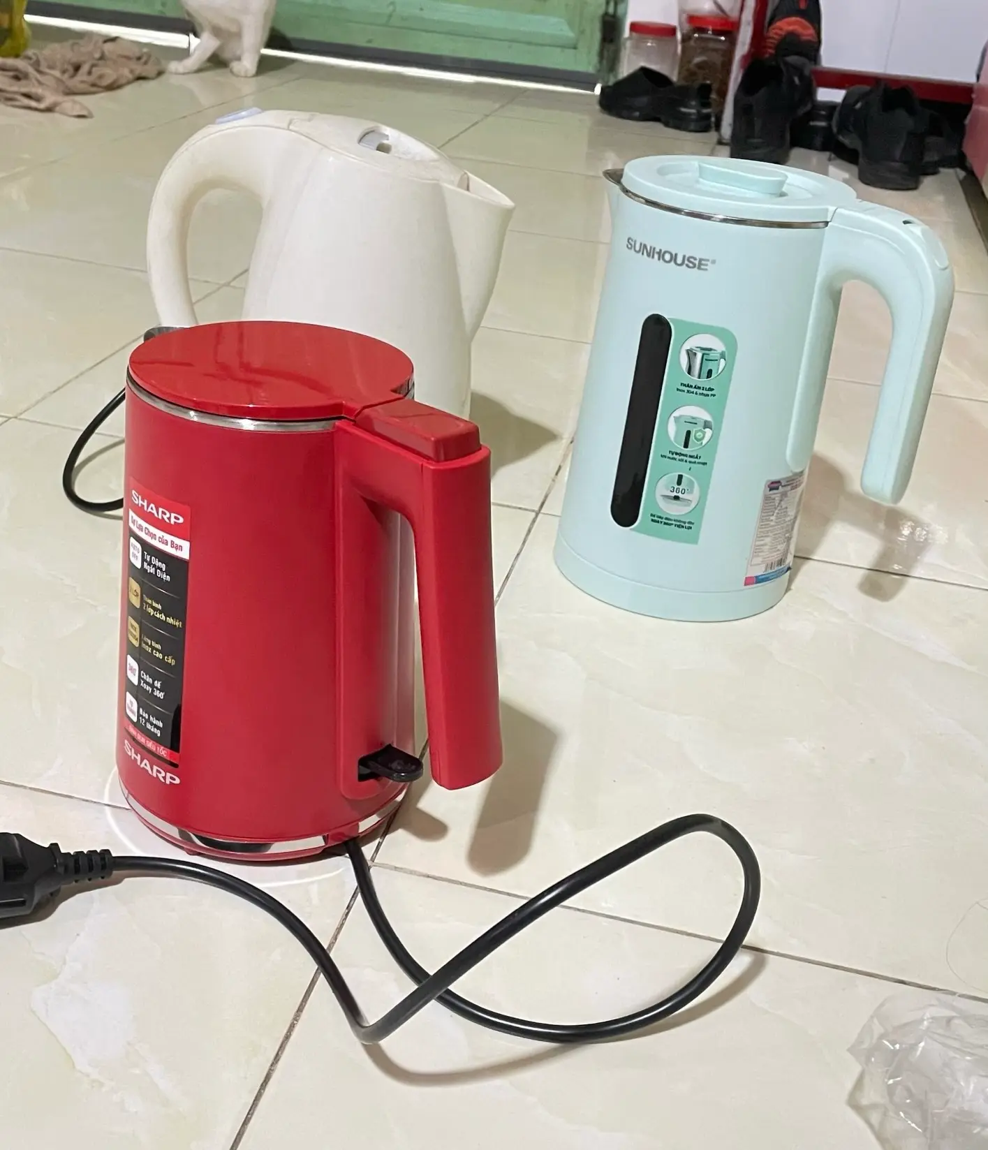 Khách hàng review Bình đun siêu tốc Sharp 1 lít EKJ-10DVPS-RD 1