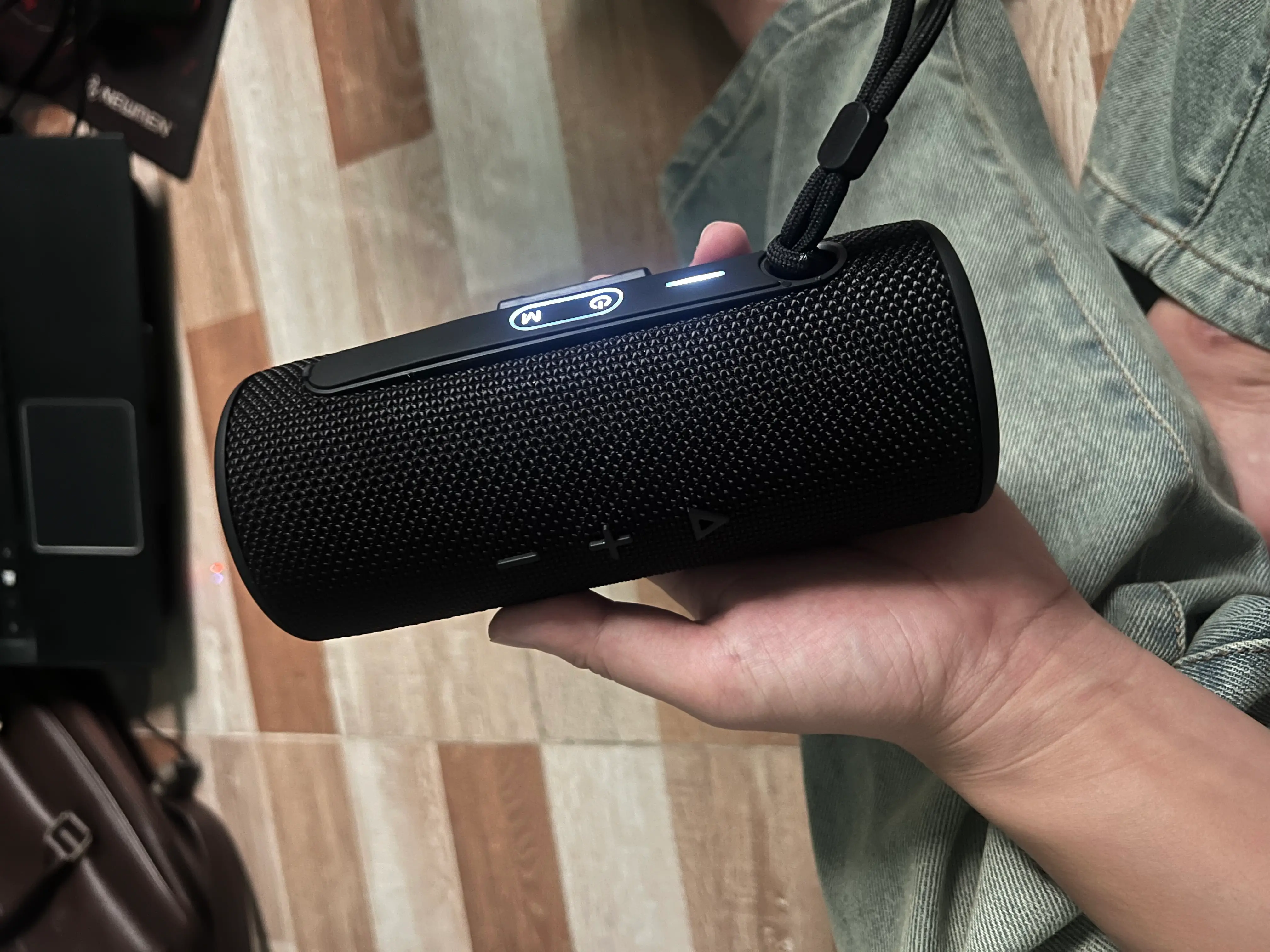 Khách hàng review Loa Bluetooth Rezo Go More 1 4