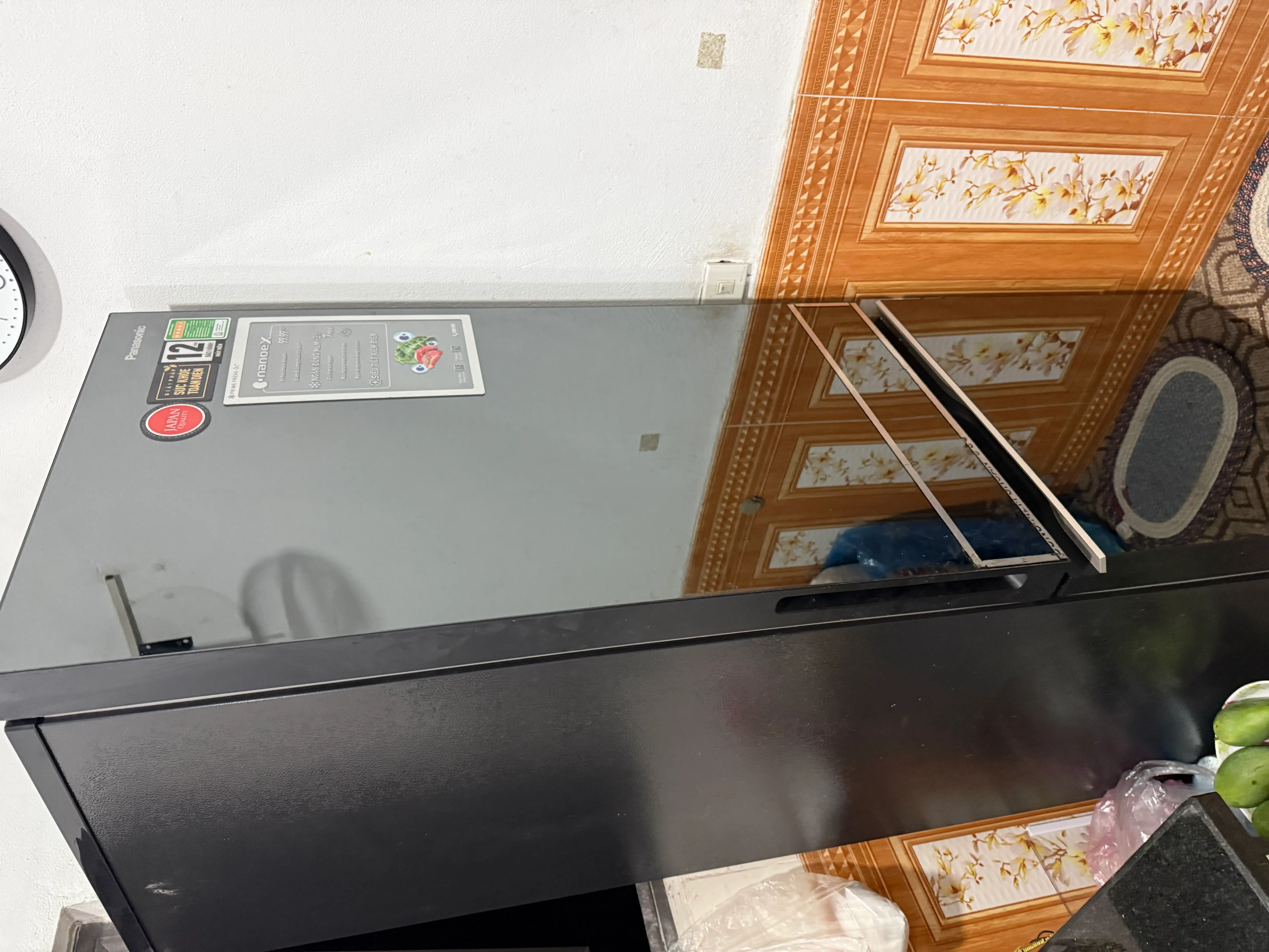 Khách hàng review Tủ lạnh Panasonic Inverter 325 lít NR-BC361VGMV 4