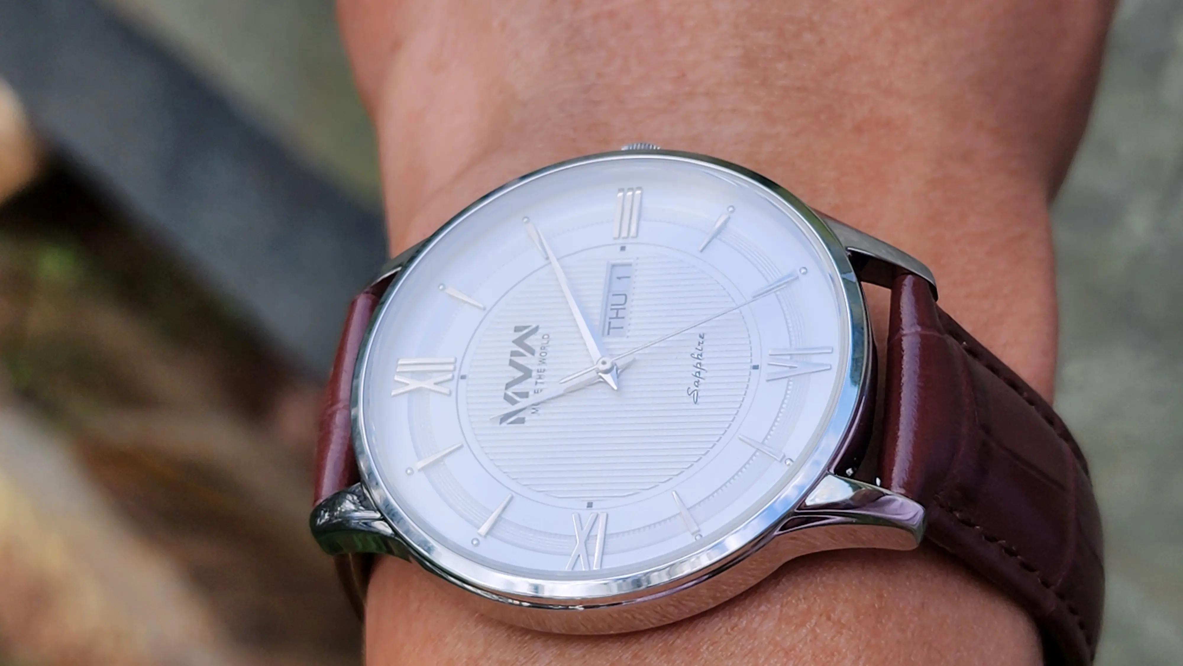 Khách hàng review Đồng hồ MVW 42 mm Nam ML057-02 5