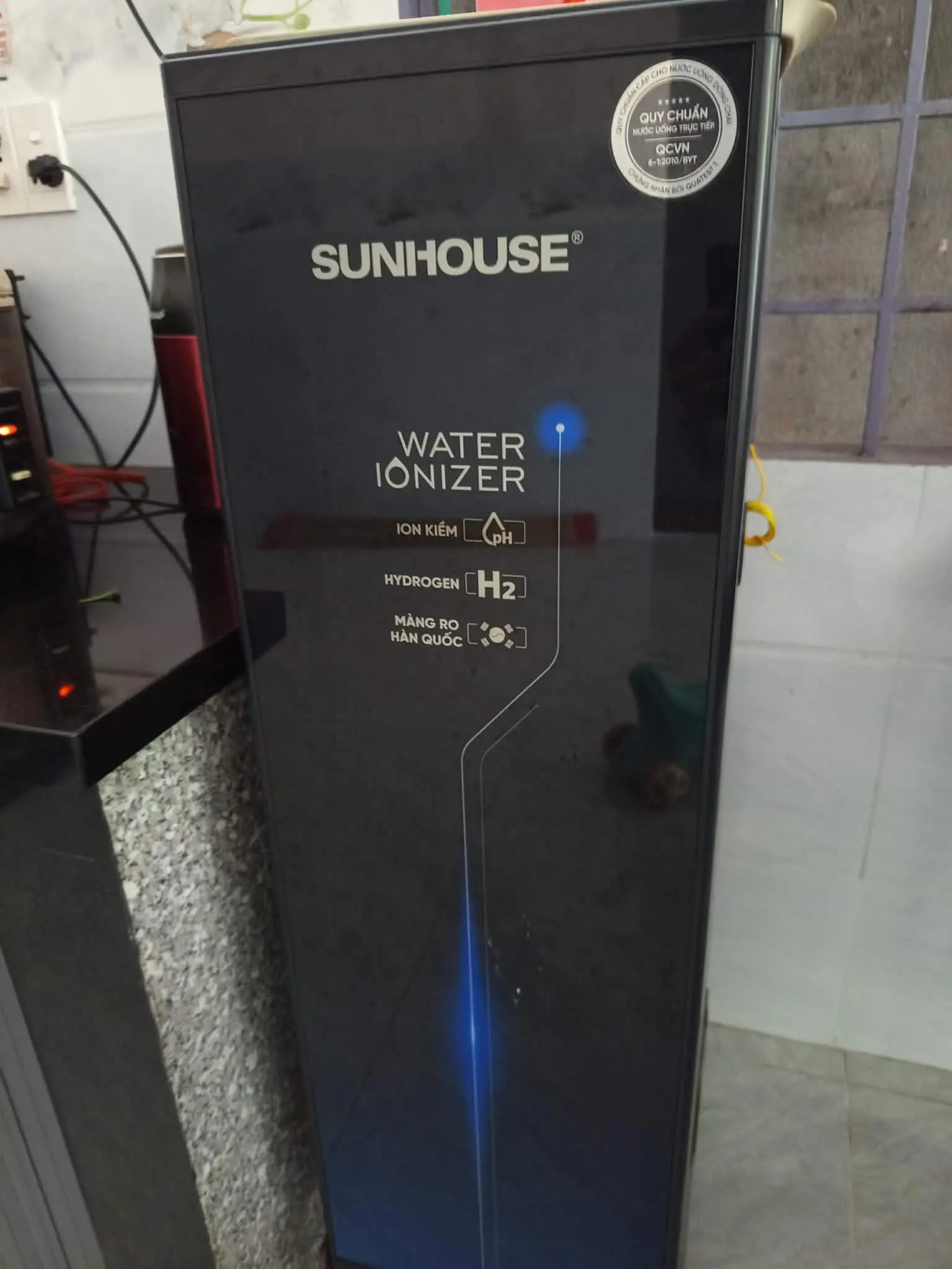 Khách hàng review Máy lọc nước RO nóng nguội lạnh Hydrogen Sunhouse UltraX SHA76656LA 12 lõi 2