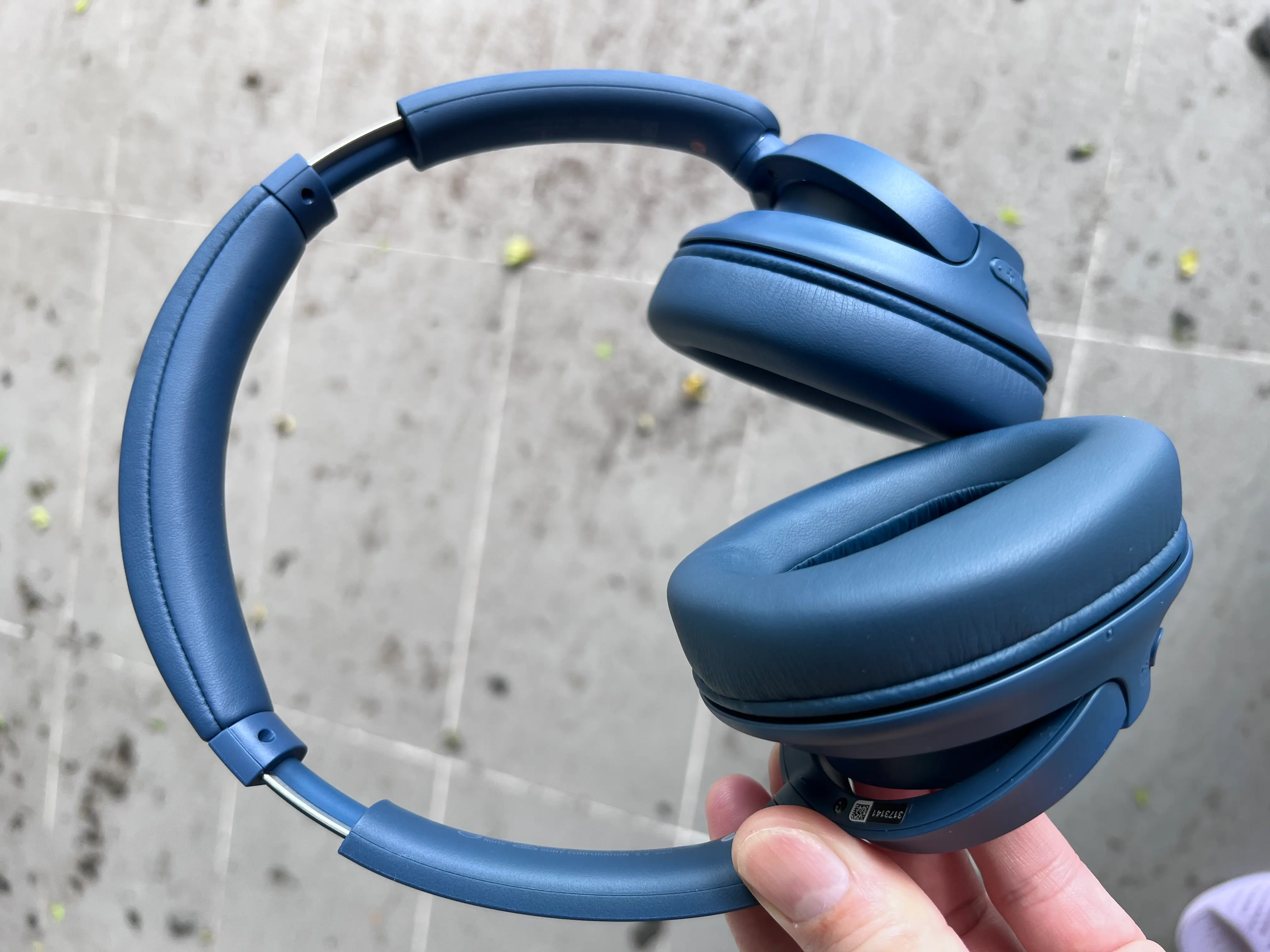 Khách hàng review Tai nghe Bluetooth Chụp Tai Sony WH-CH720N 1