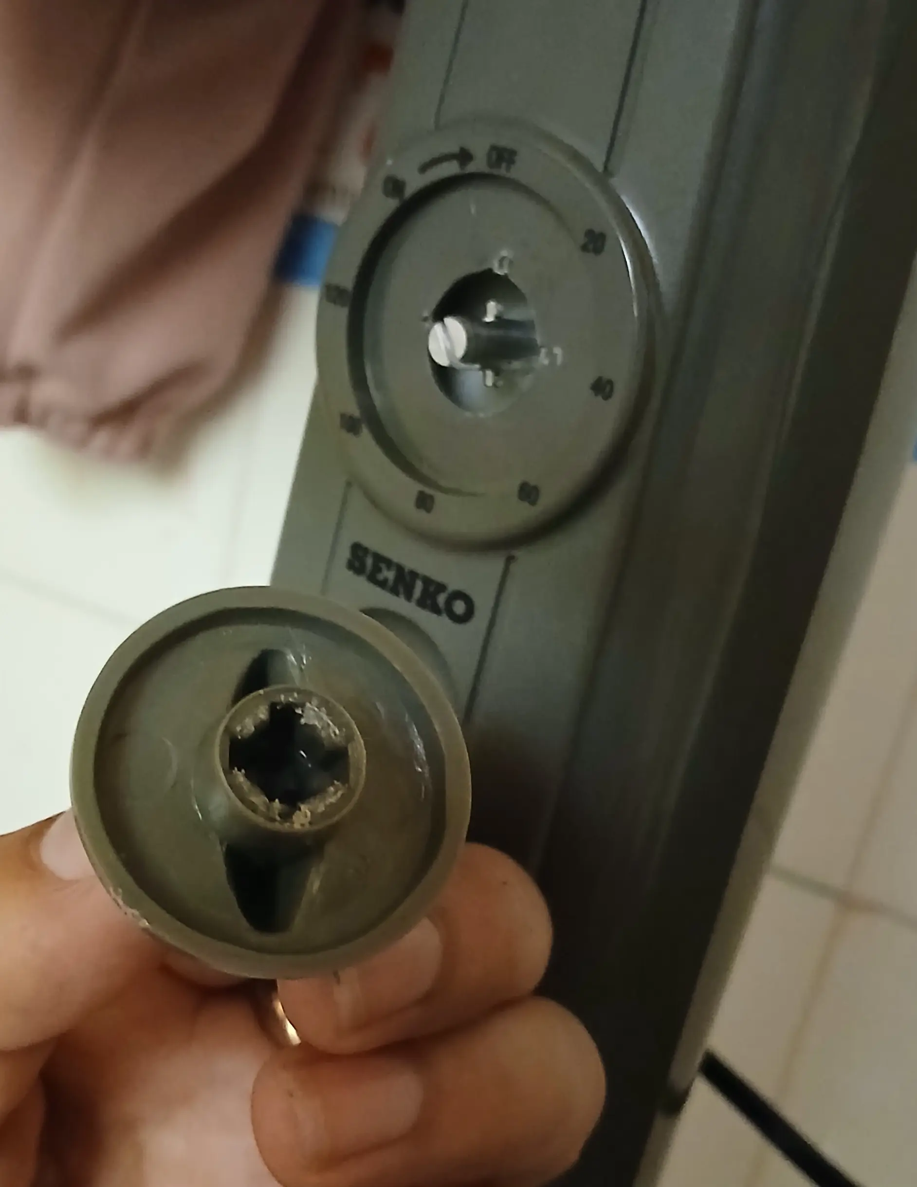 Khách hàng review Quạt đứng Senko 3 cánh DH1600 47W 1