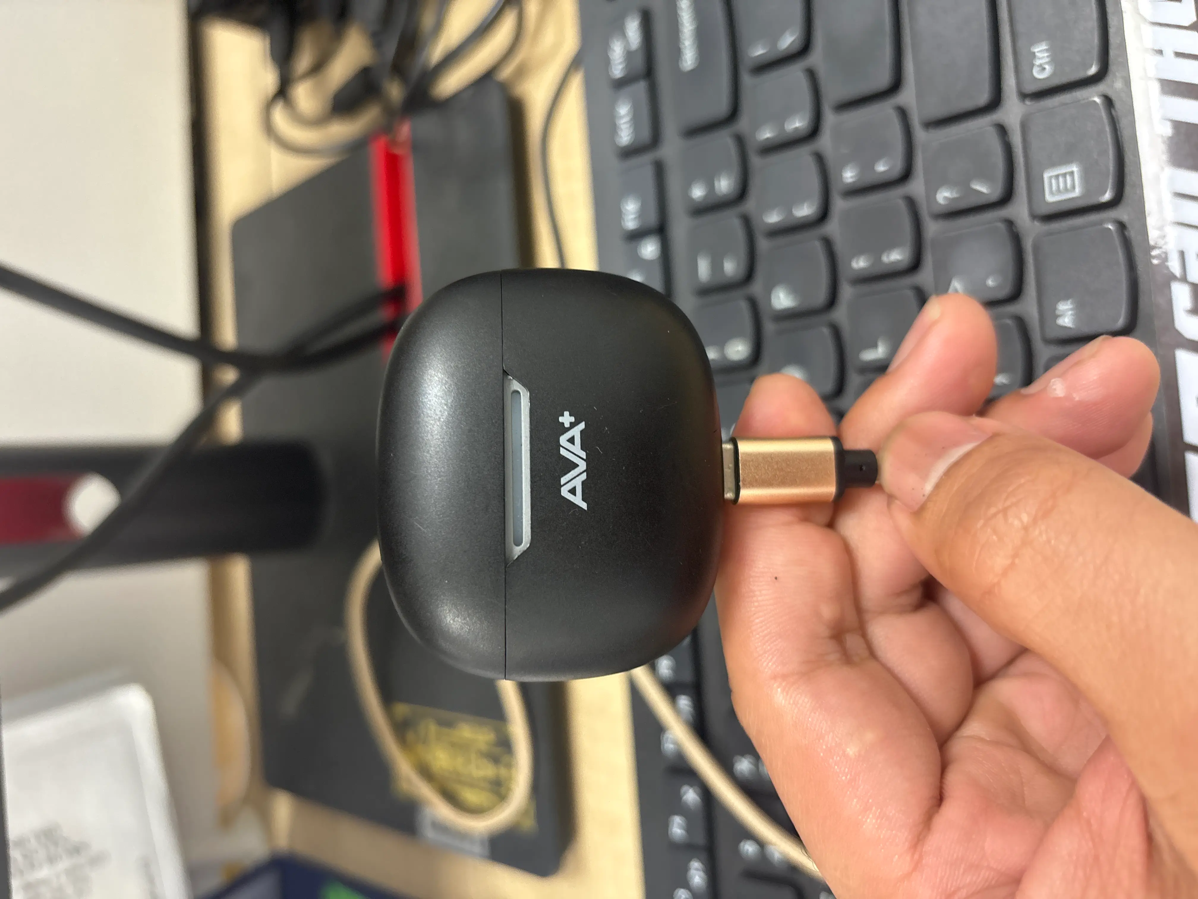 Khách hàng review Tai nghe Bluetooth True Wireless AVA  FreeGo W28 1