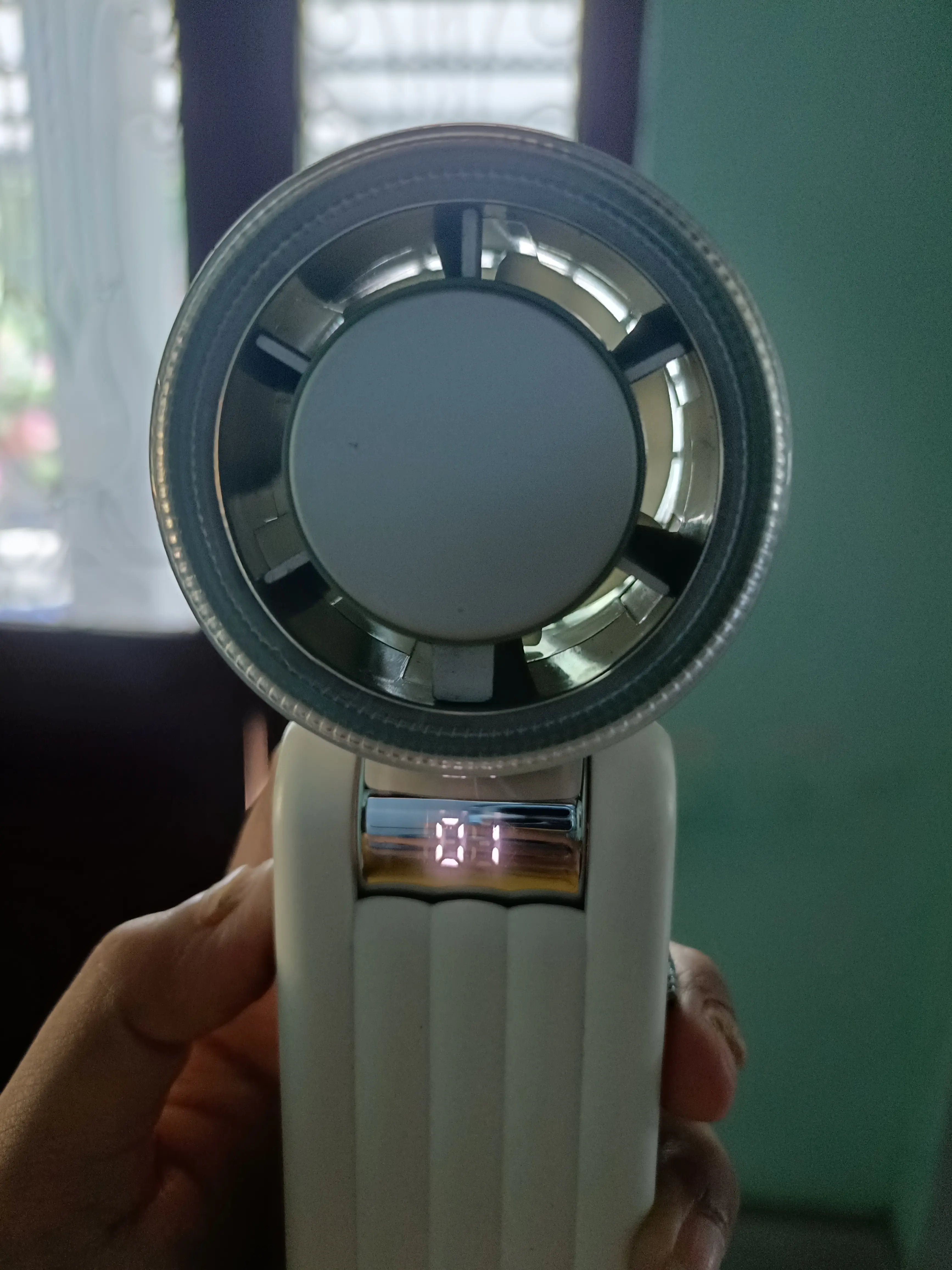Khách hàng review Quạt cầm tay AVA  JF-312 1