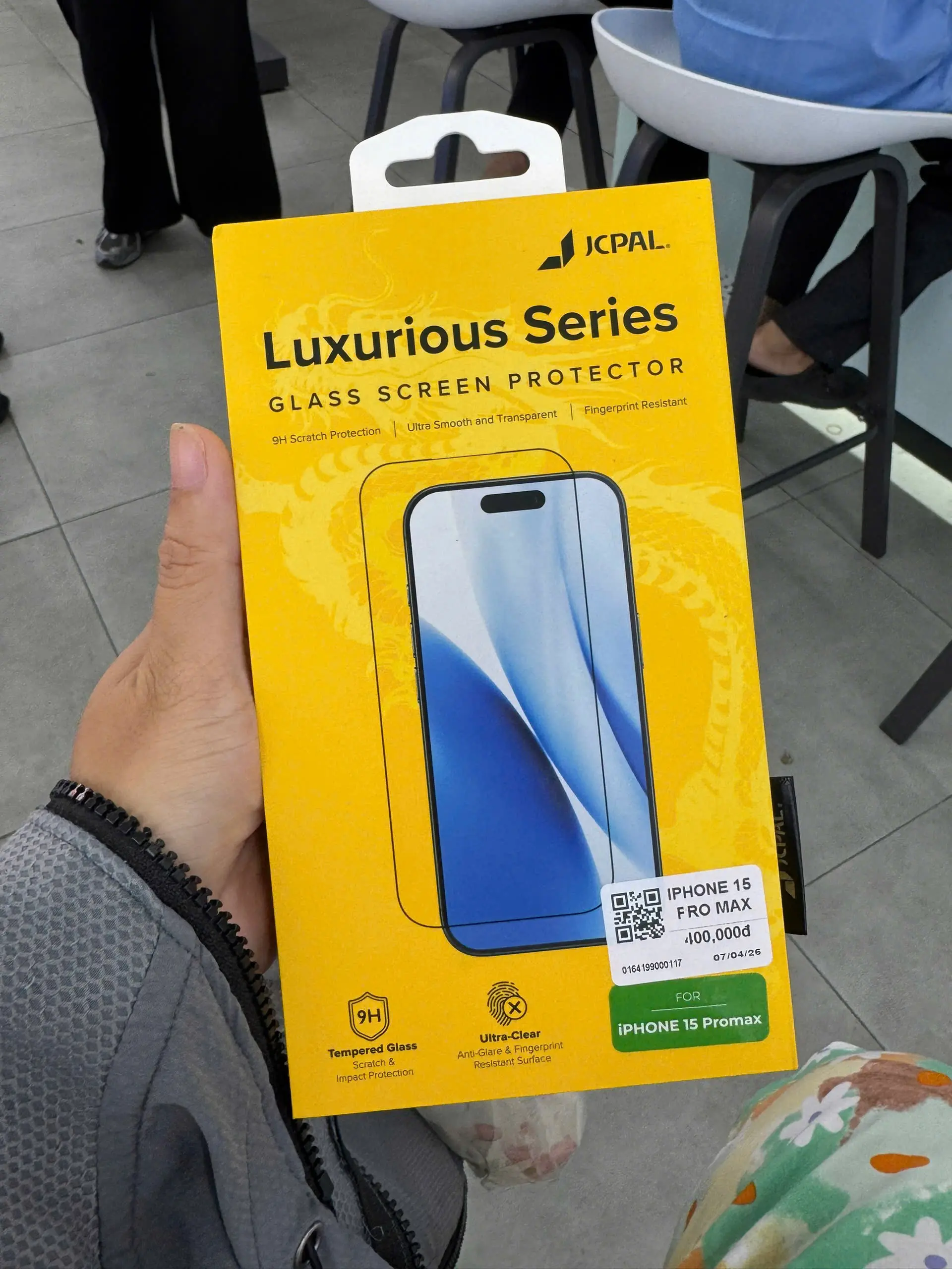 Khách hàng review Miếng dán kính cường lực iPhone 15 Pro Max JCPAL 1