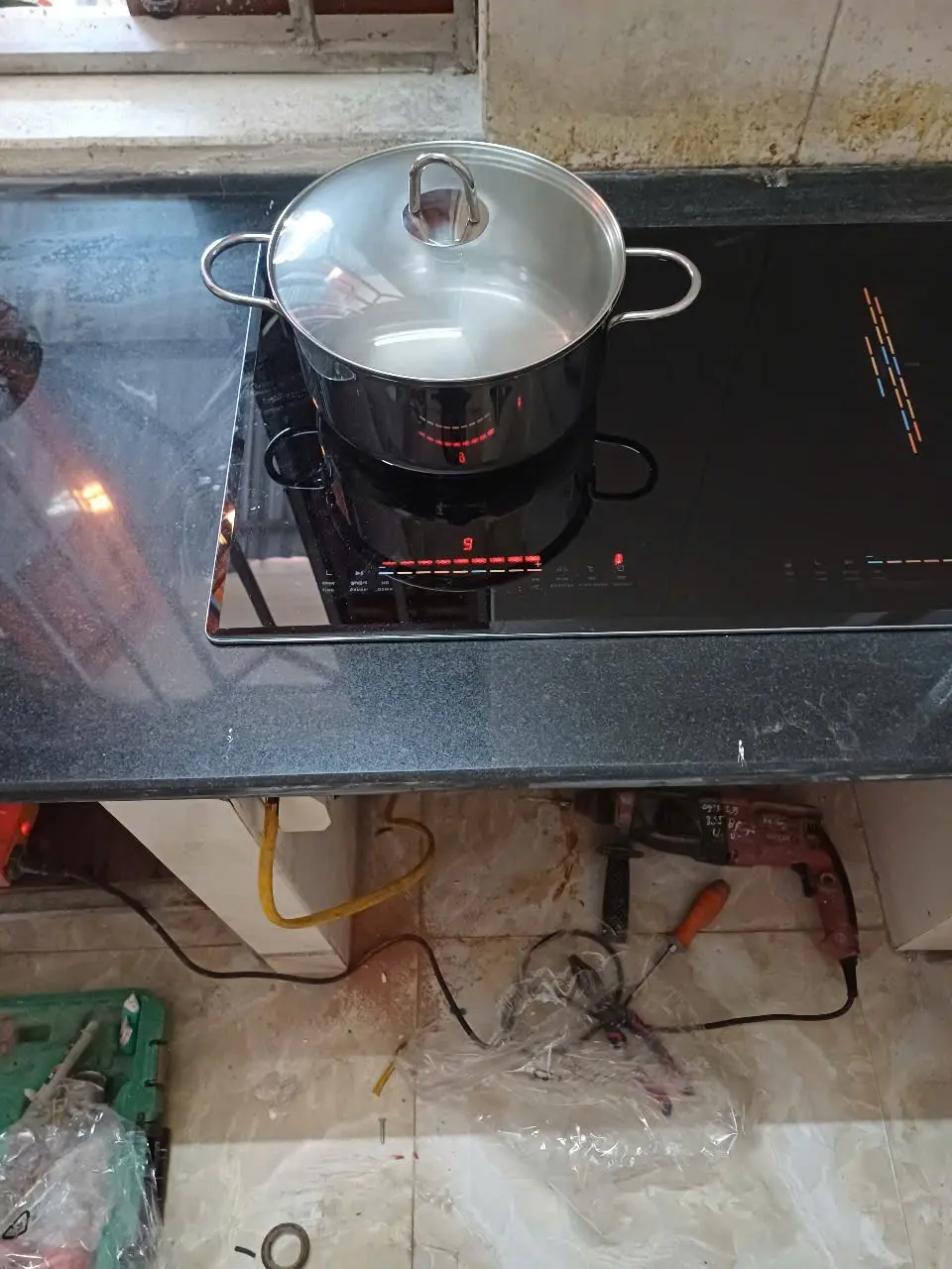 Khách hàng review Bếp từ đôi lắp âm Hawonkoo CEH-211-II 1