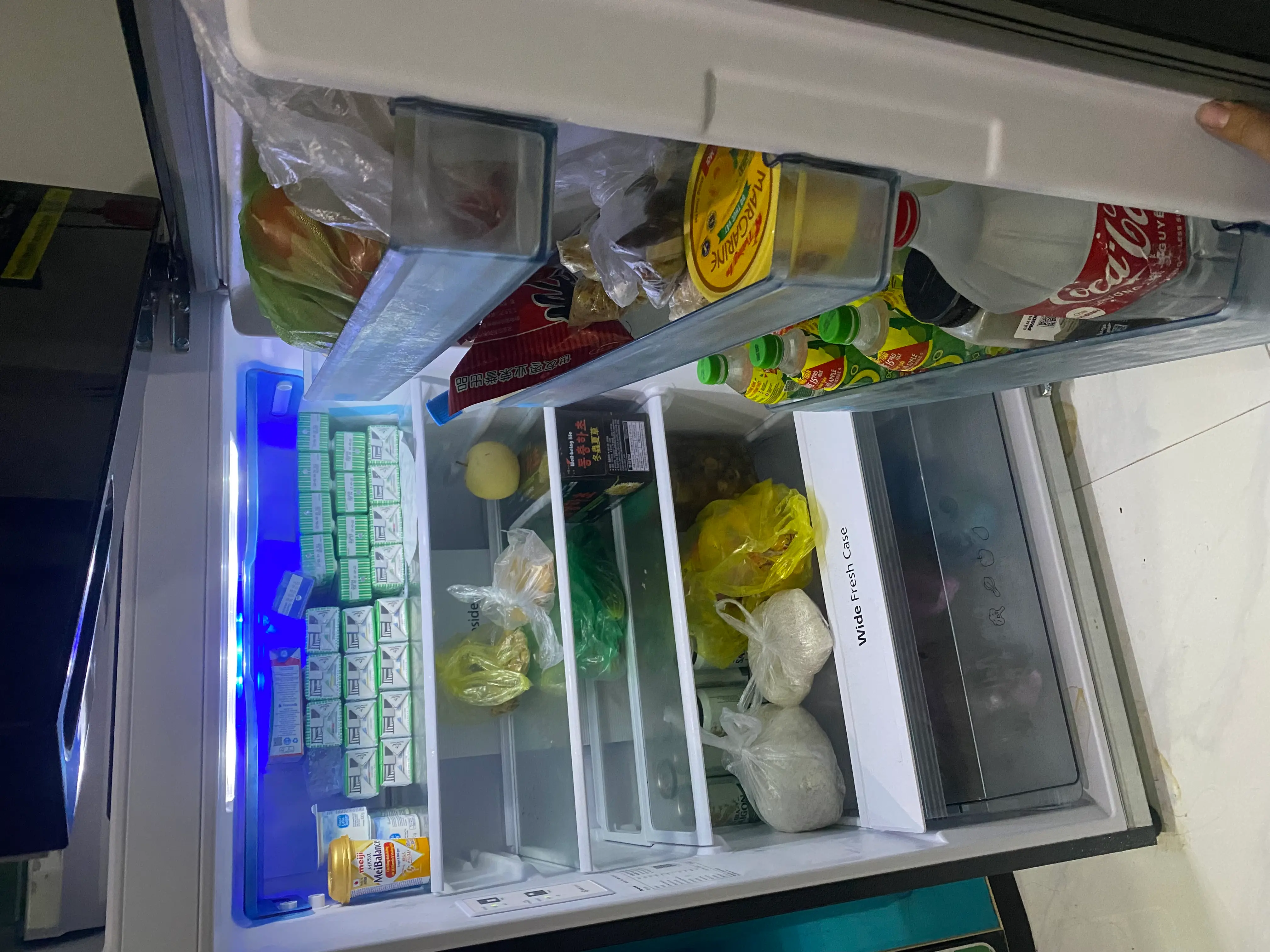 Khách hàng review Tủ lạnh Panasonic Inverter 326 lít NR-TL351VGMV 28