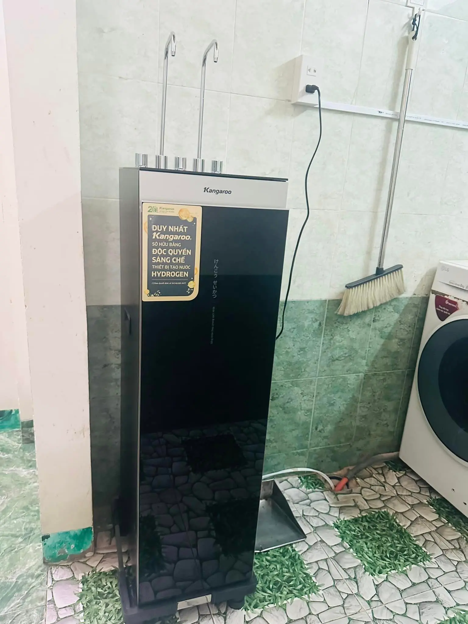 Khách hàng review Máy lọc nước RO nóng nguội lạnh Hydrogen Kangaroo Sumire KG12A6 12 lõi 3