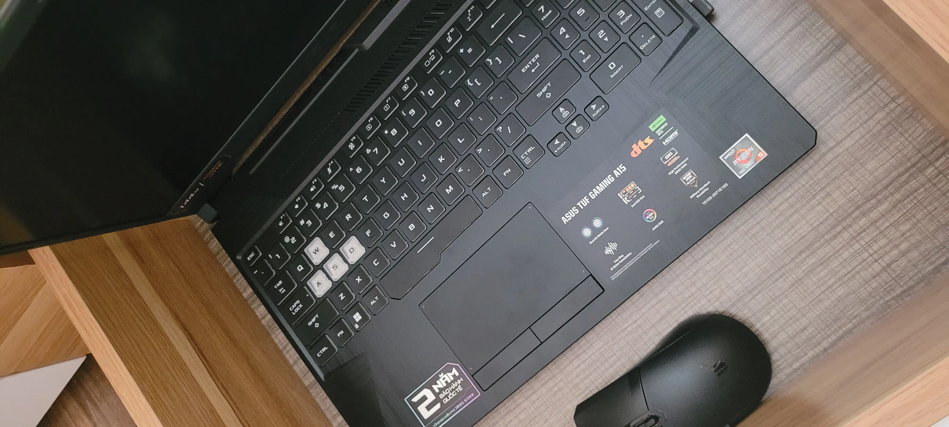 Khách hàng review Laptop Asus TUF Gaming A15 FA506NC - HN017W (R5 7535HS, 16GB, 512GB, RTX 3050 4GB, Full HD 144Hz, Win11) 3