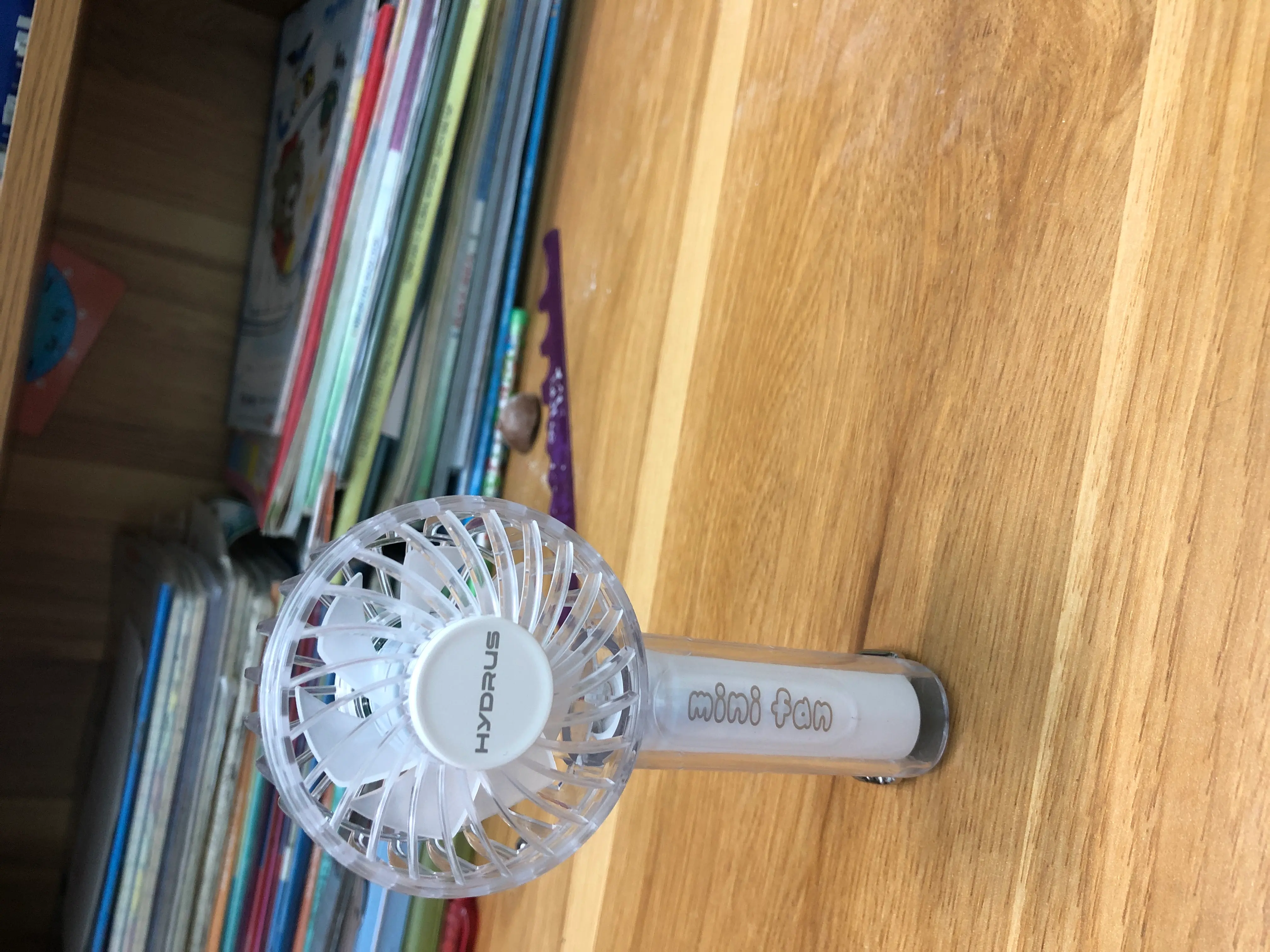 Khách hàng review Quạt cầm tay mini Hydrus JF-95 1