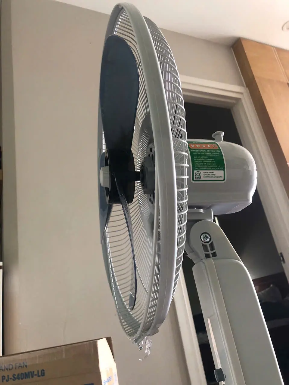 Khách hàng review Quạt đứng Sharp 3 cánh PJ-S40MV-LG 55W 3