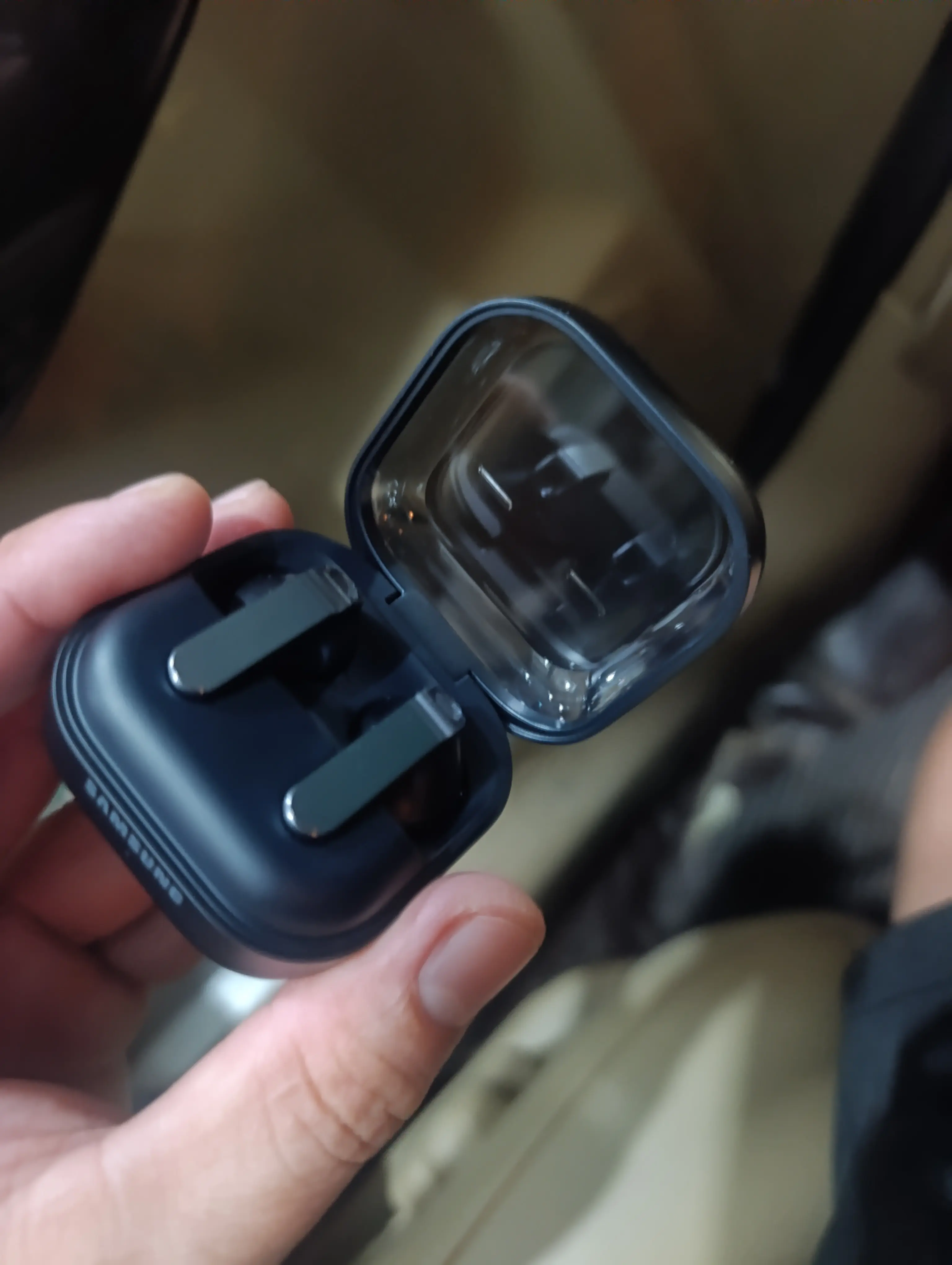 Khách hàng review Tai nghe Bluetooth True Wireless Samsung Galaxy Buds4 R540N 2