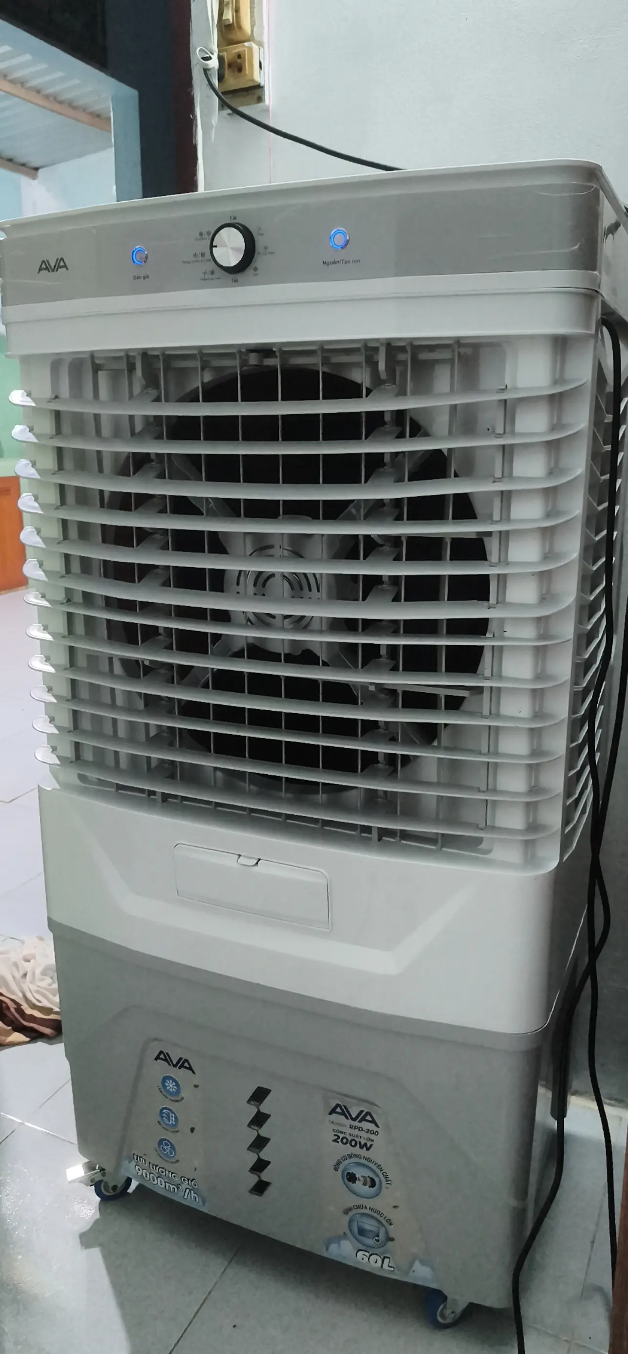 Khách hàng review Quạt điều hòa AVA RPD-200 200W Trắng - Xám 1