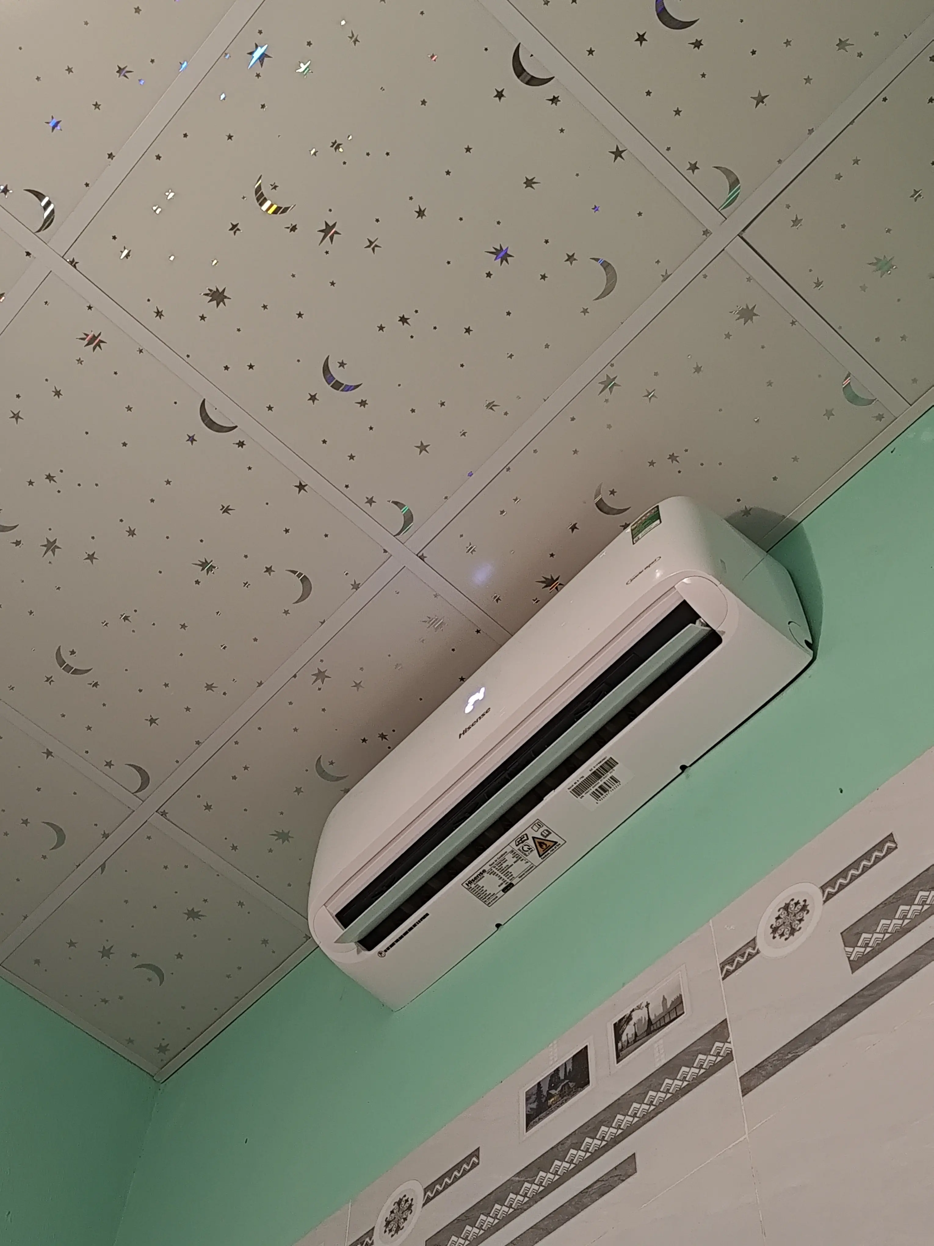 Khách hàng review Máy lạnh Hisense Inverter 1 HP AS-10TR4RLRCA00 1