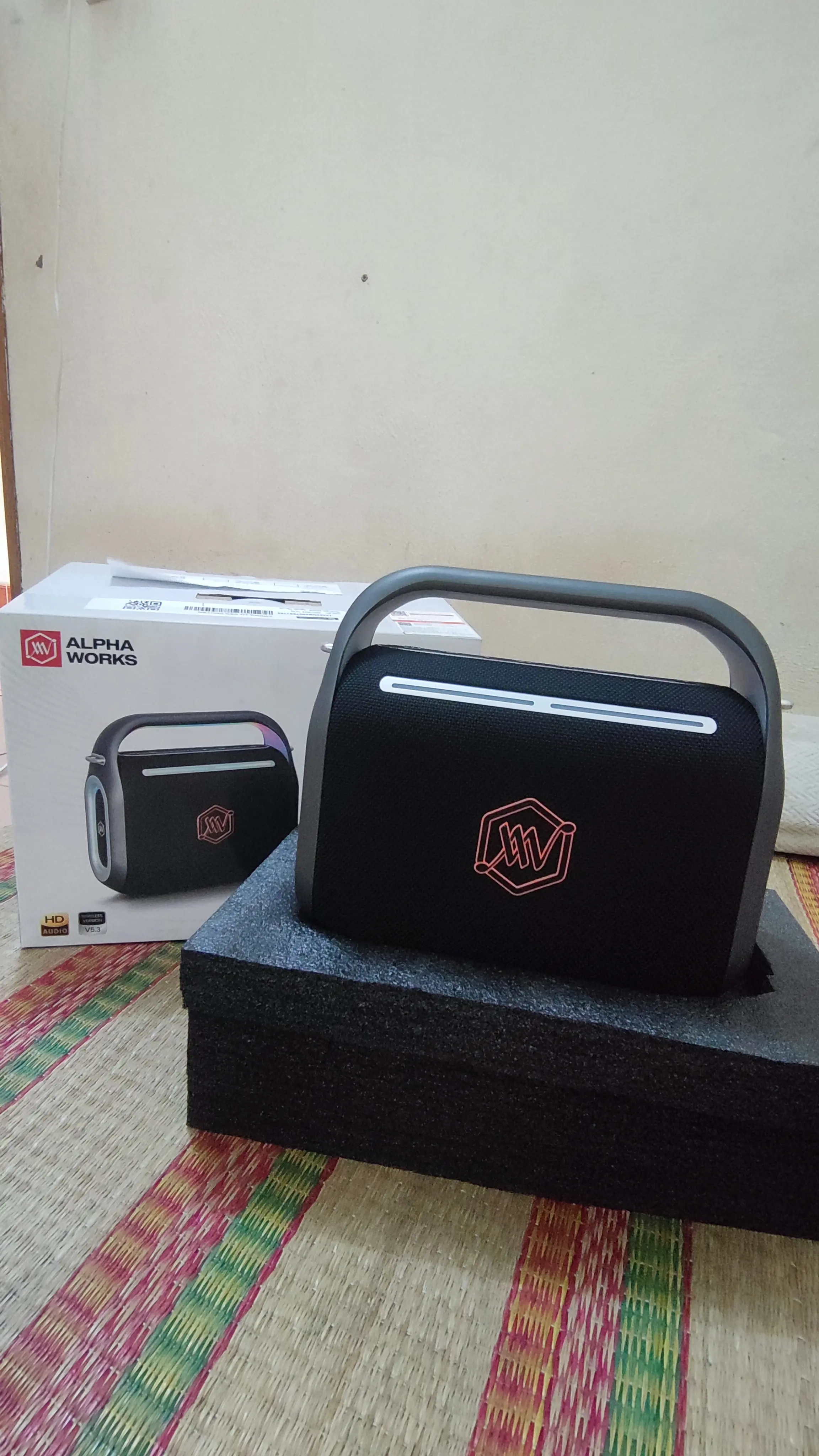 Khách hàng review Loa Bluetooth Party Alpha Works Sonik 120 VNE 2