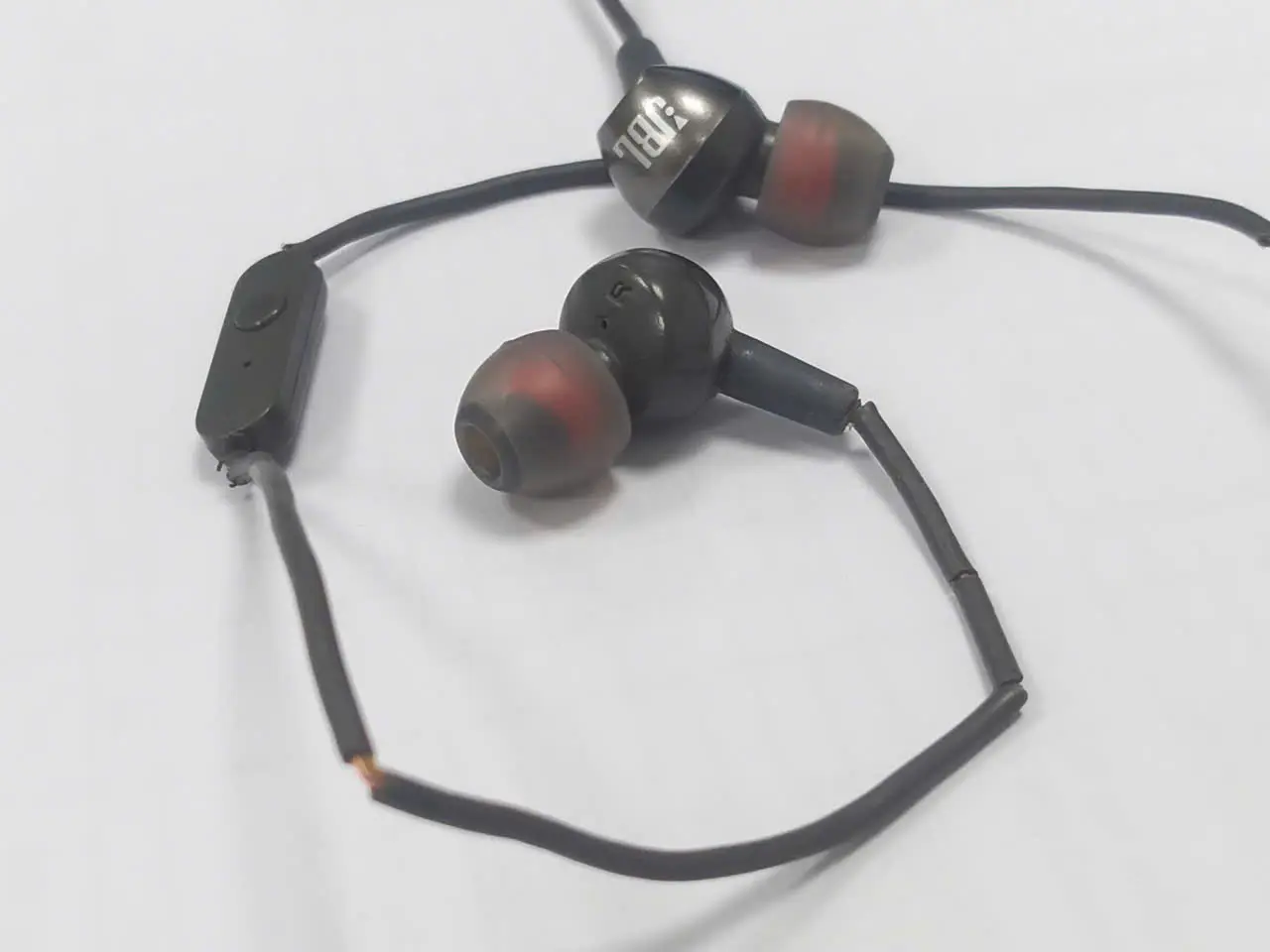 Khách hàng review Tai nghe Có Dây JBL C200 SIU 2