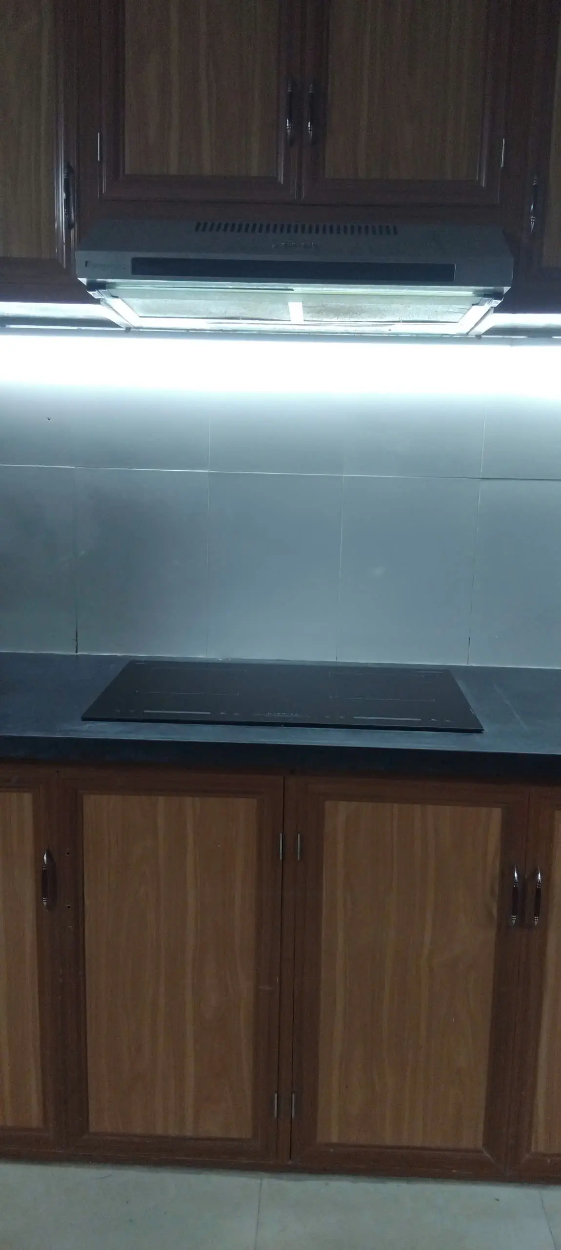 Khách hàng review Bếp từ đôi âm Junger CEJ-200-II 4000W 24